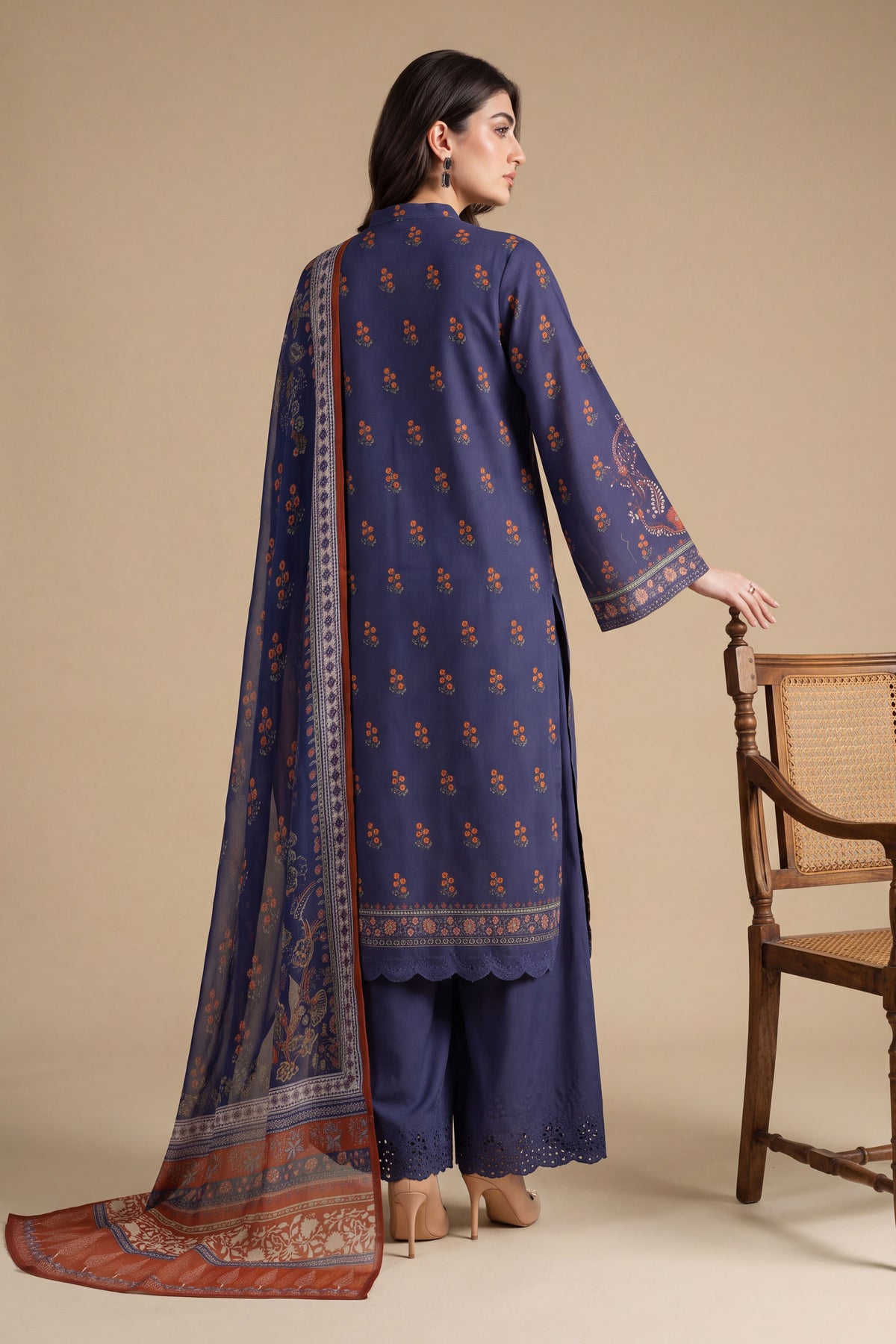 KHADDAR | EMBROIDERED