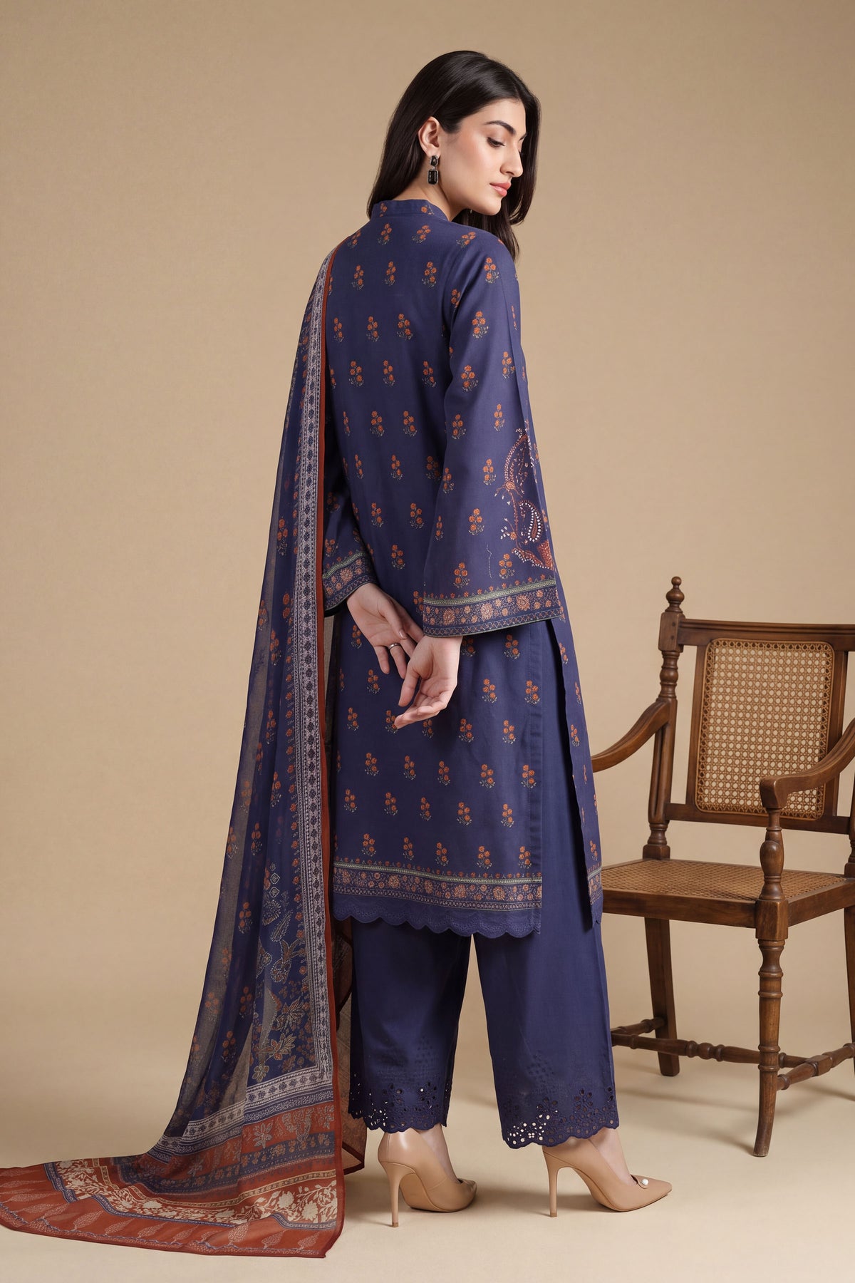 KHADDAR | EMBROIDERED