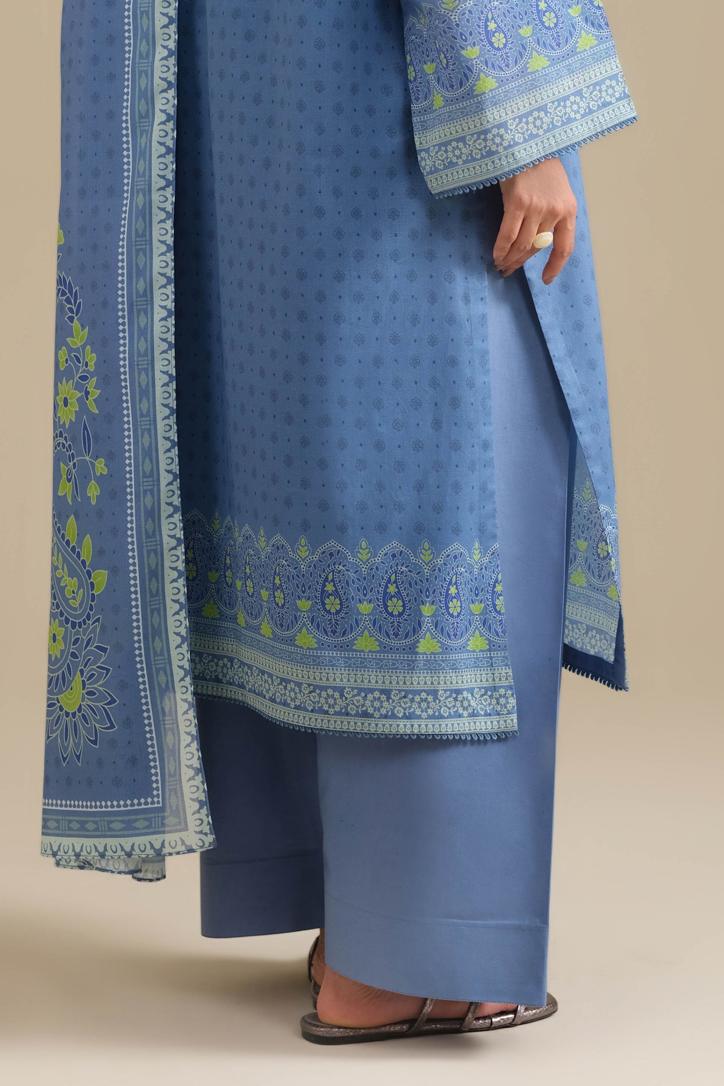 LAWN | PRINTED