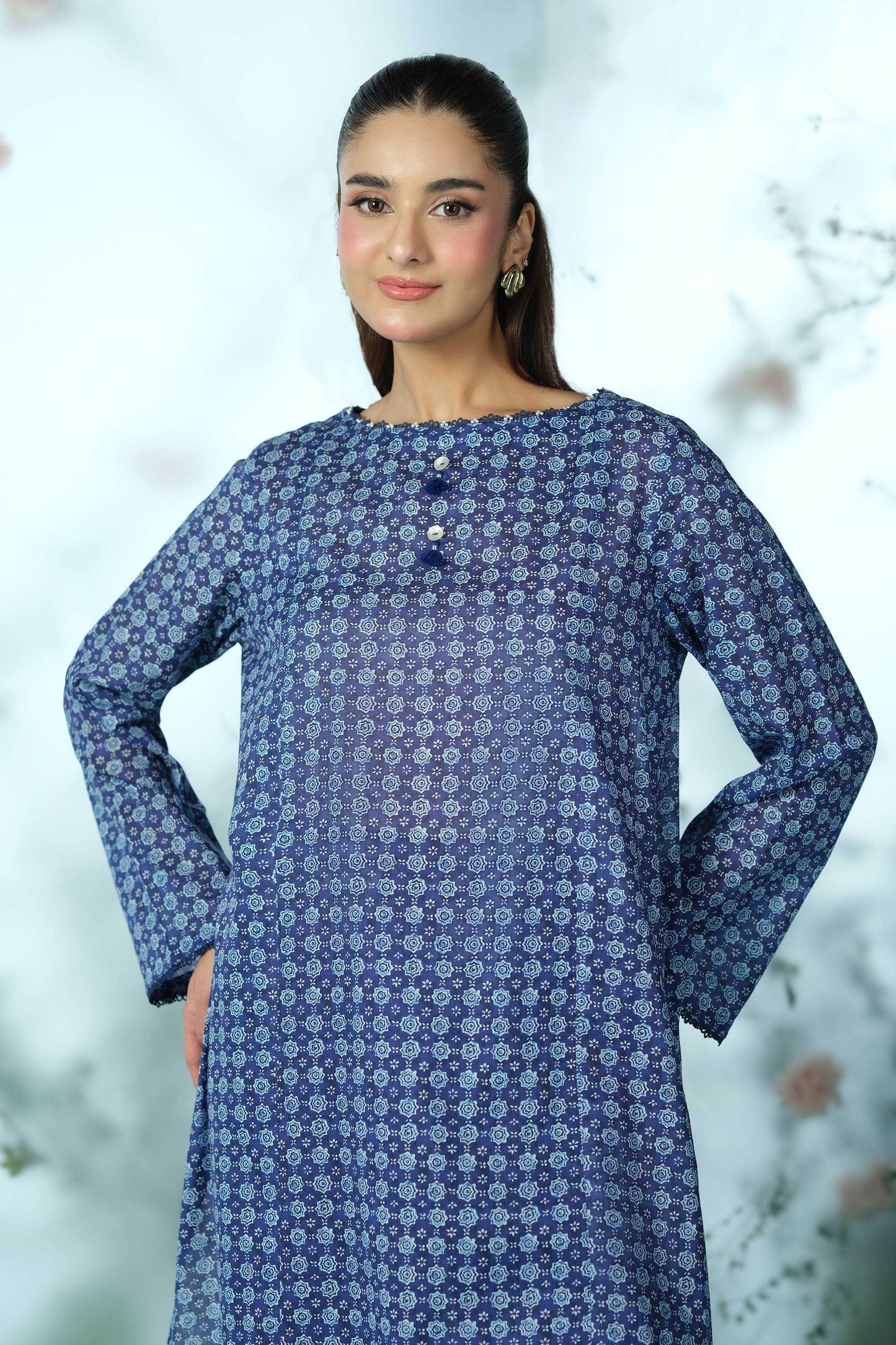 LAWN | PRINTED