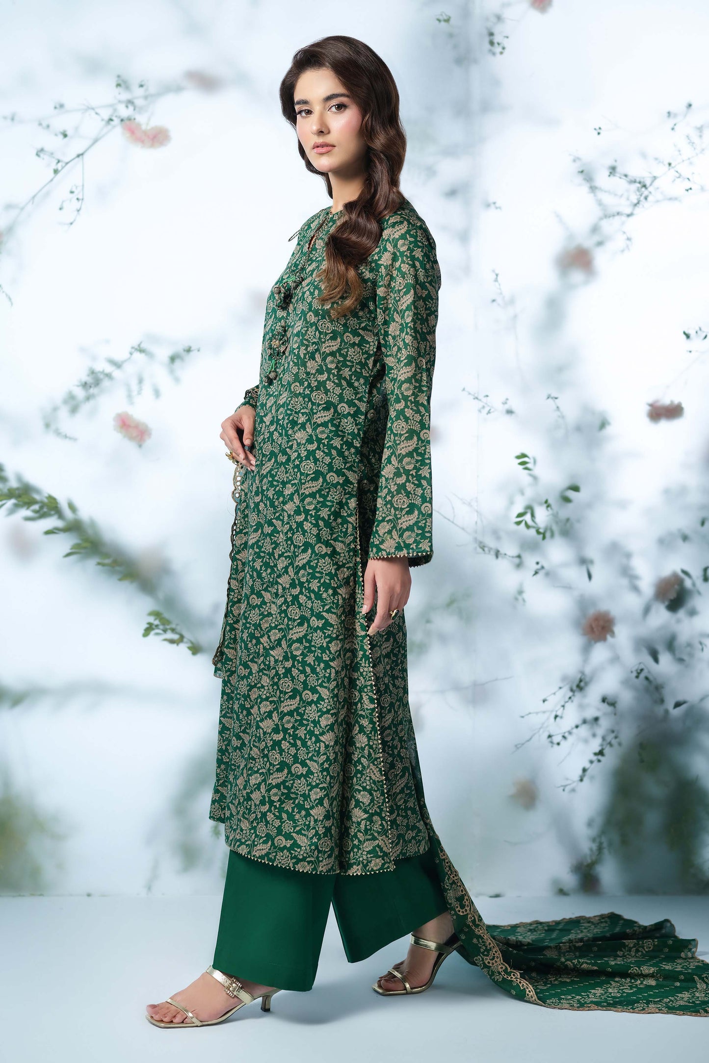 LAWN | EMBROIDERED