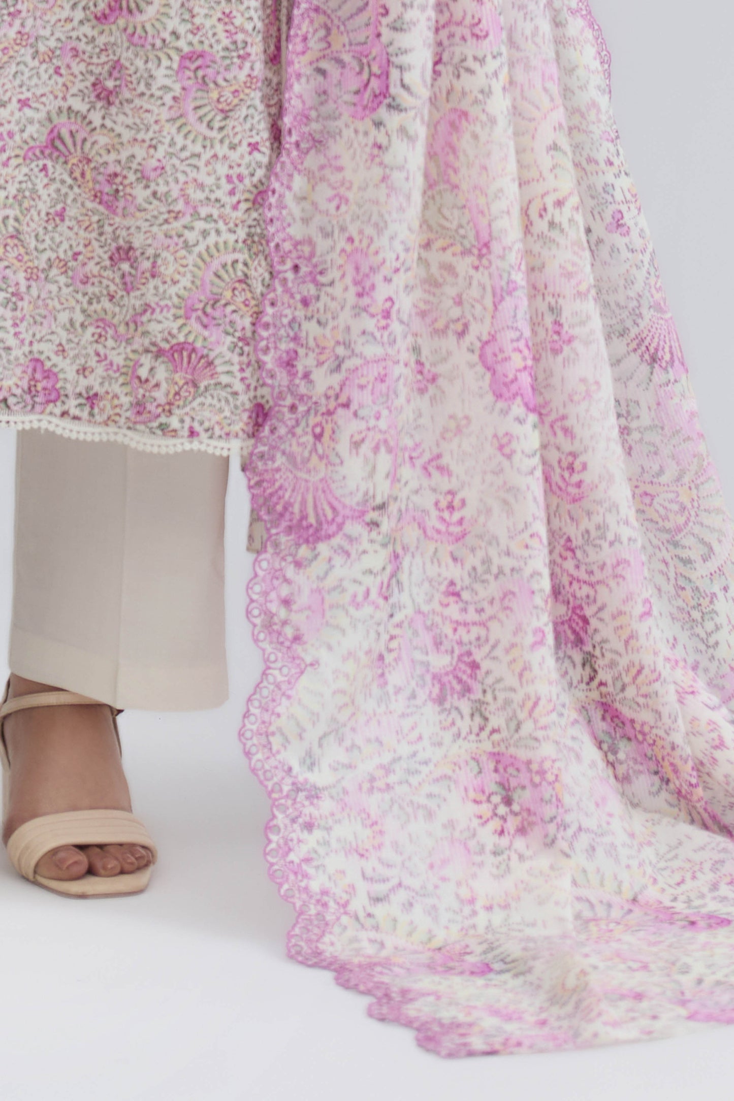 LAWN | EMBROIDERED