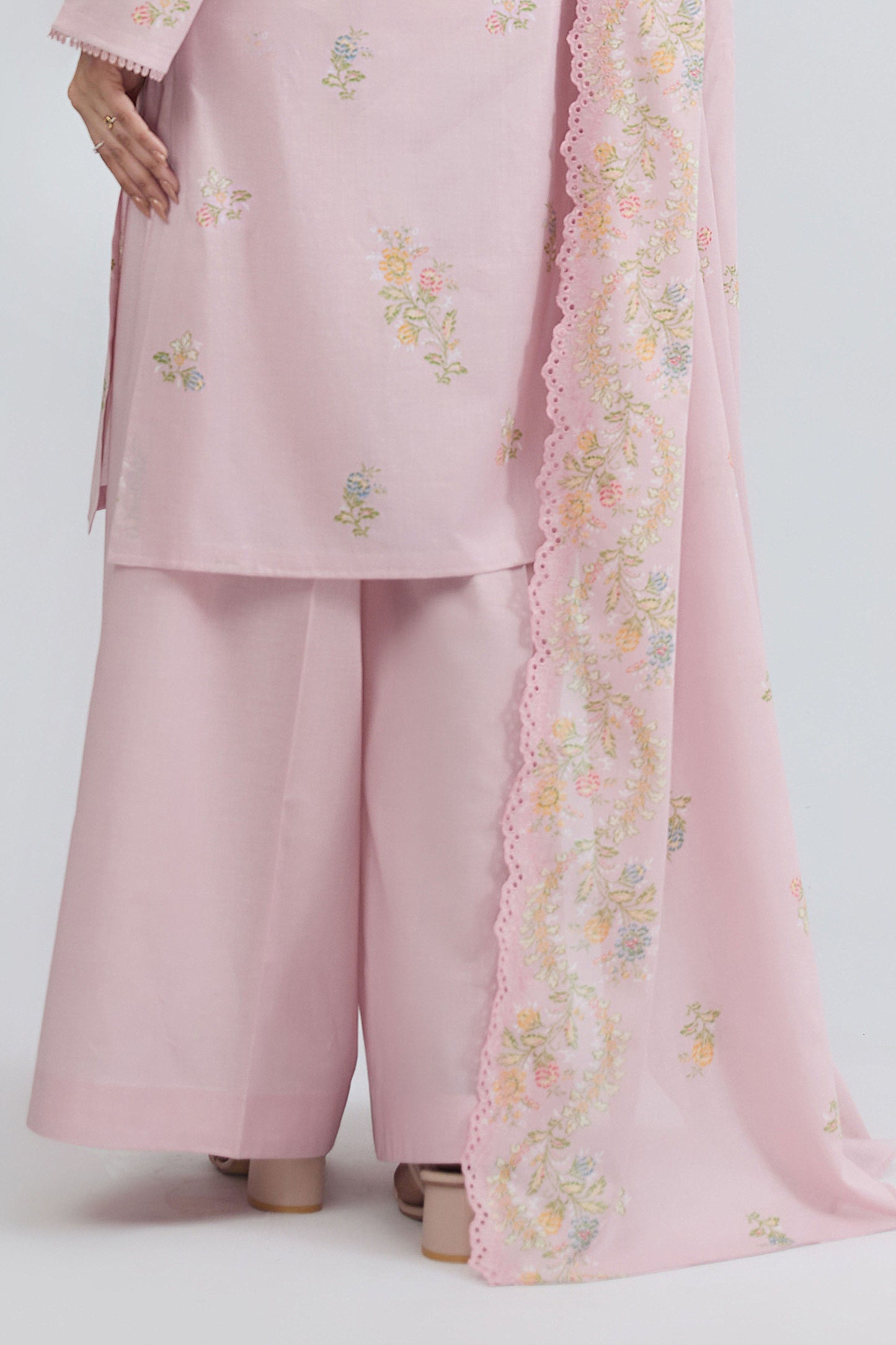 LAWN | EMBROIDERED