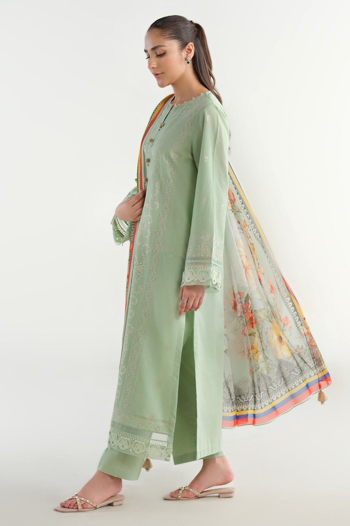 3 Piece - Printed & Embriodered Lawn Suit - C6230 - Shop Now at Kayseria