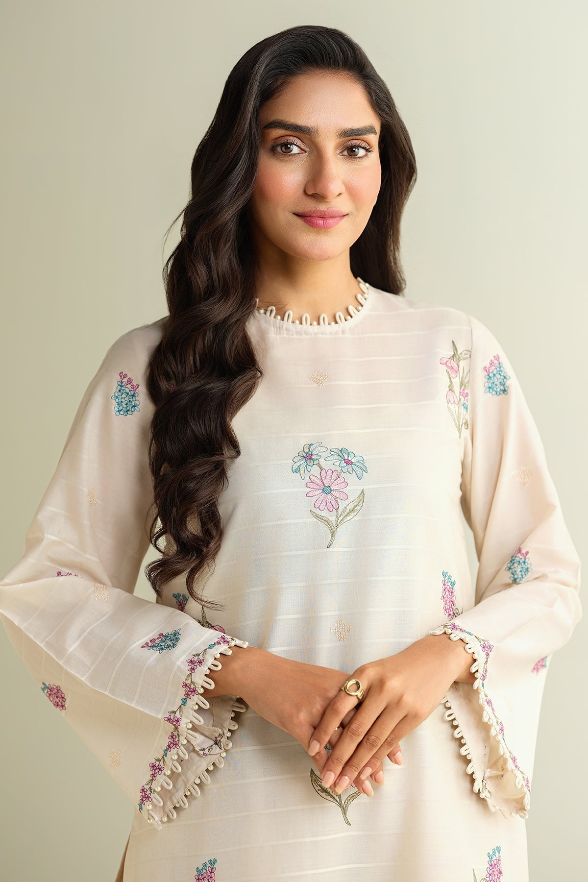 2 Piece - Embroidered Lawn Suit - E1606 - Shop Now at Kayseria