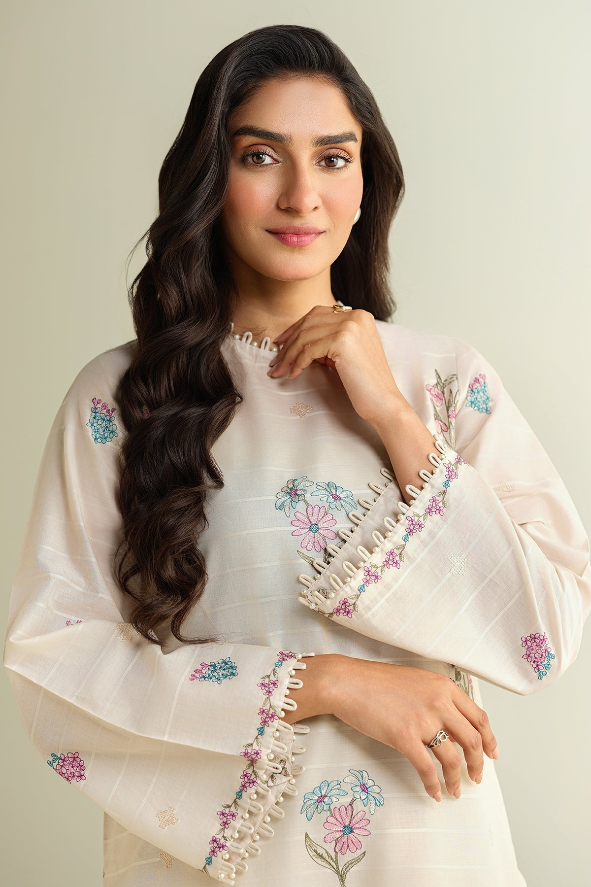 2 Piece - Embroidered Lawn Suit - E1606 - Shop Now at Kayseria