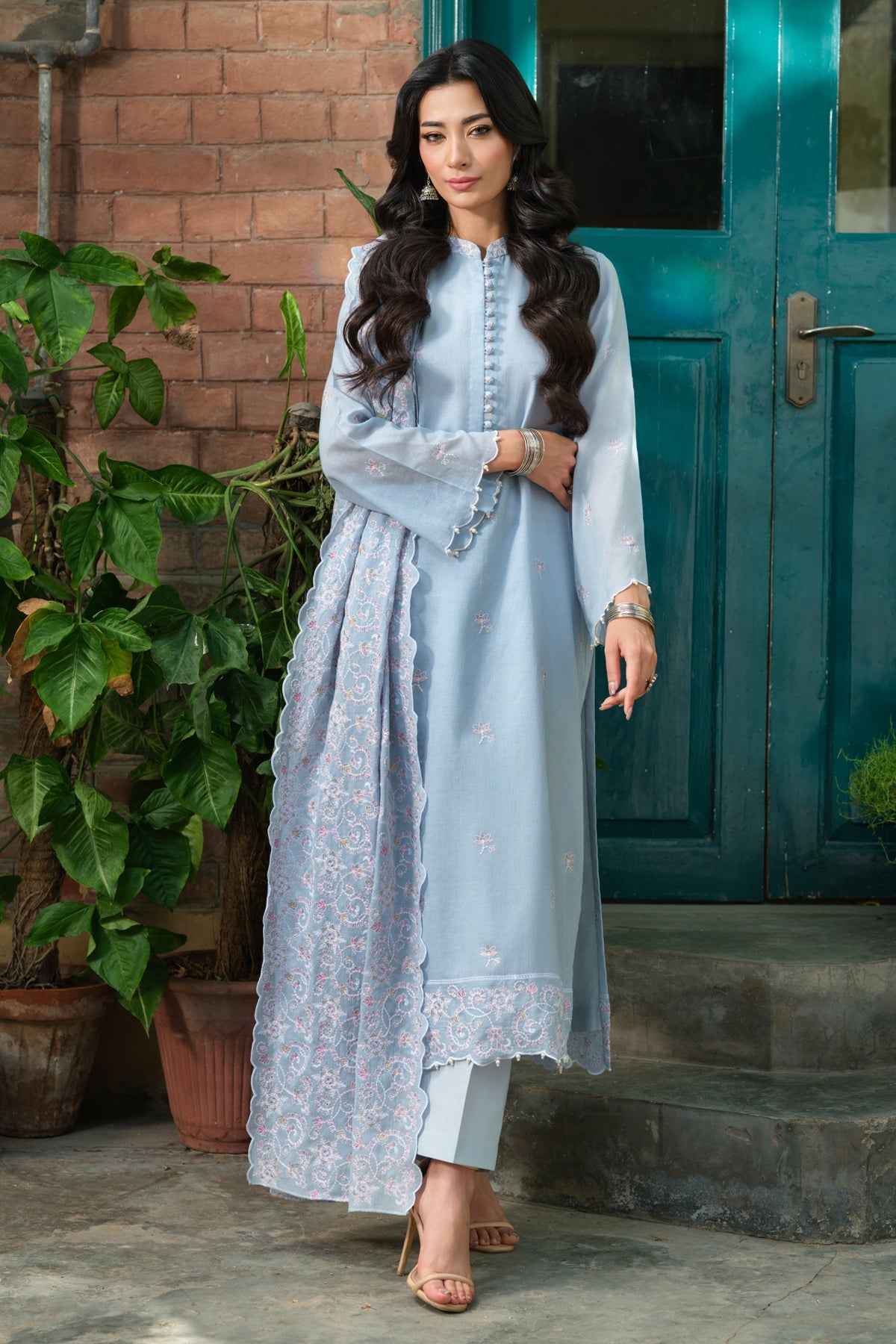 4 Piece - Embroidered  Dhaka Malmal  Suit - E1701 - Shop Now at Kayseria