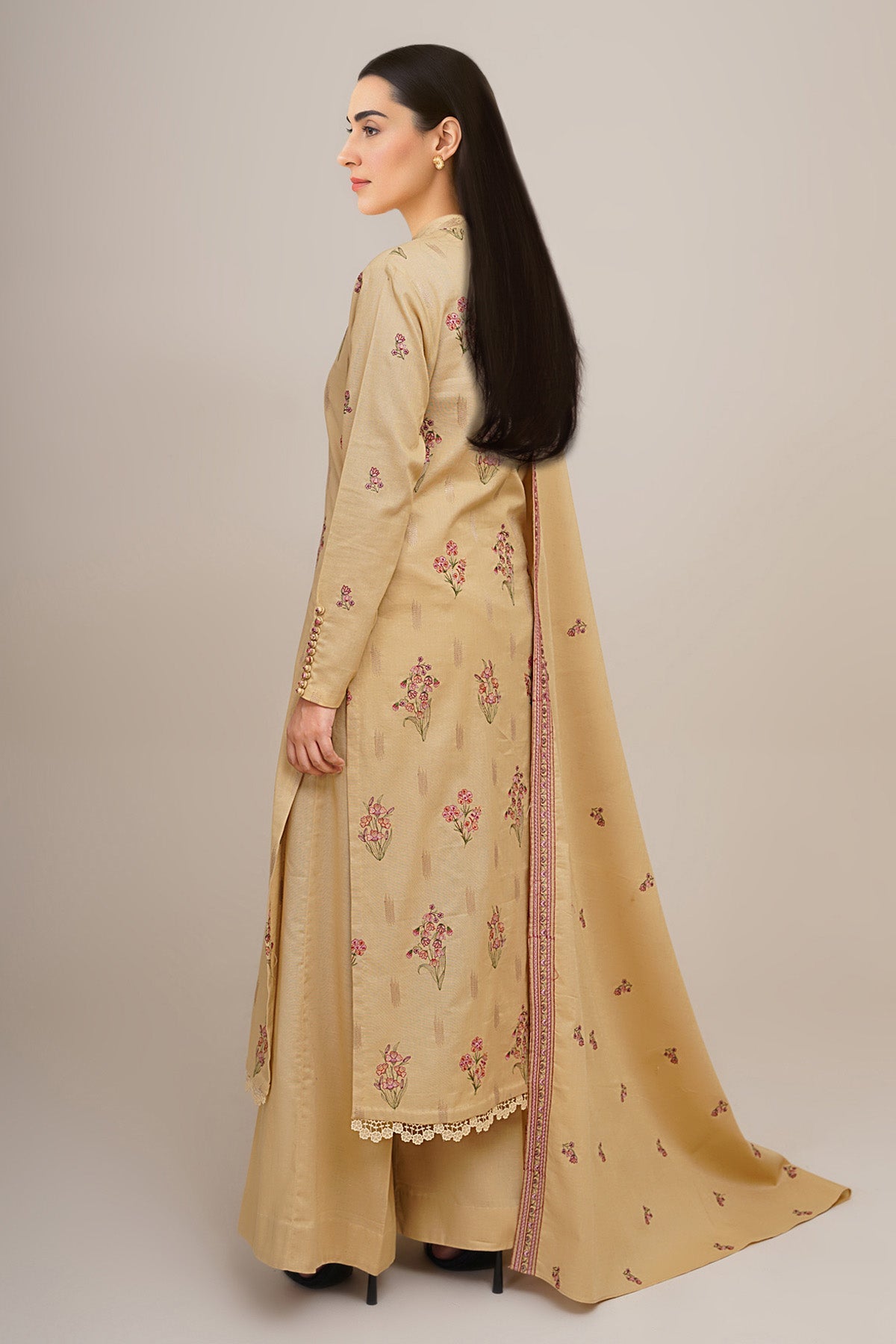 3 Piece - Embroidered Khaddar Suit - E1754 - Shop Now at Kayseria
