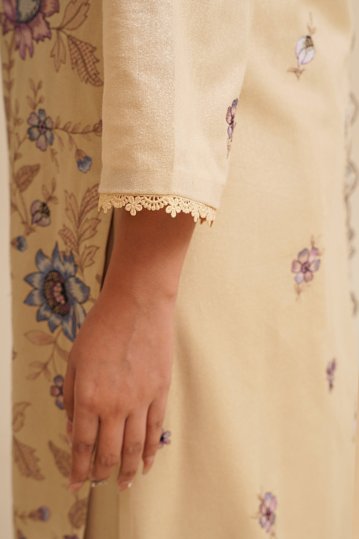 3 Piece - Embroidered Suit - E1768 - Shop Now at Kayseria