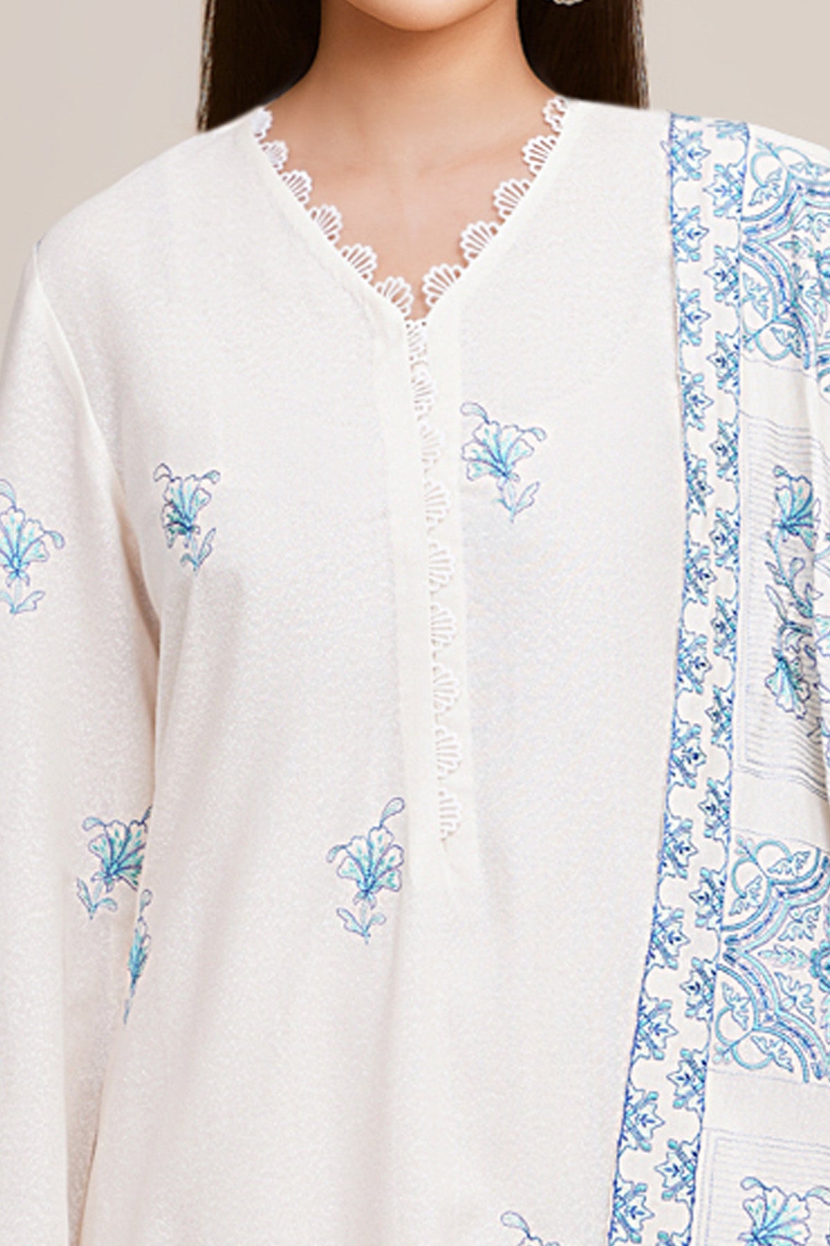 3 Piece - Embroidered Viscose Karandi Suit - E1779