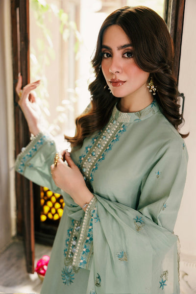 3 Piece - Embroidered Khaddar Suit - E1802 - Shop Now at Kayseria