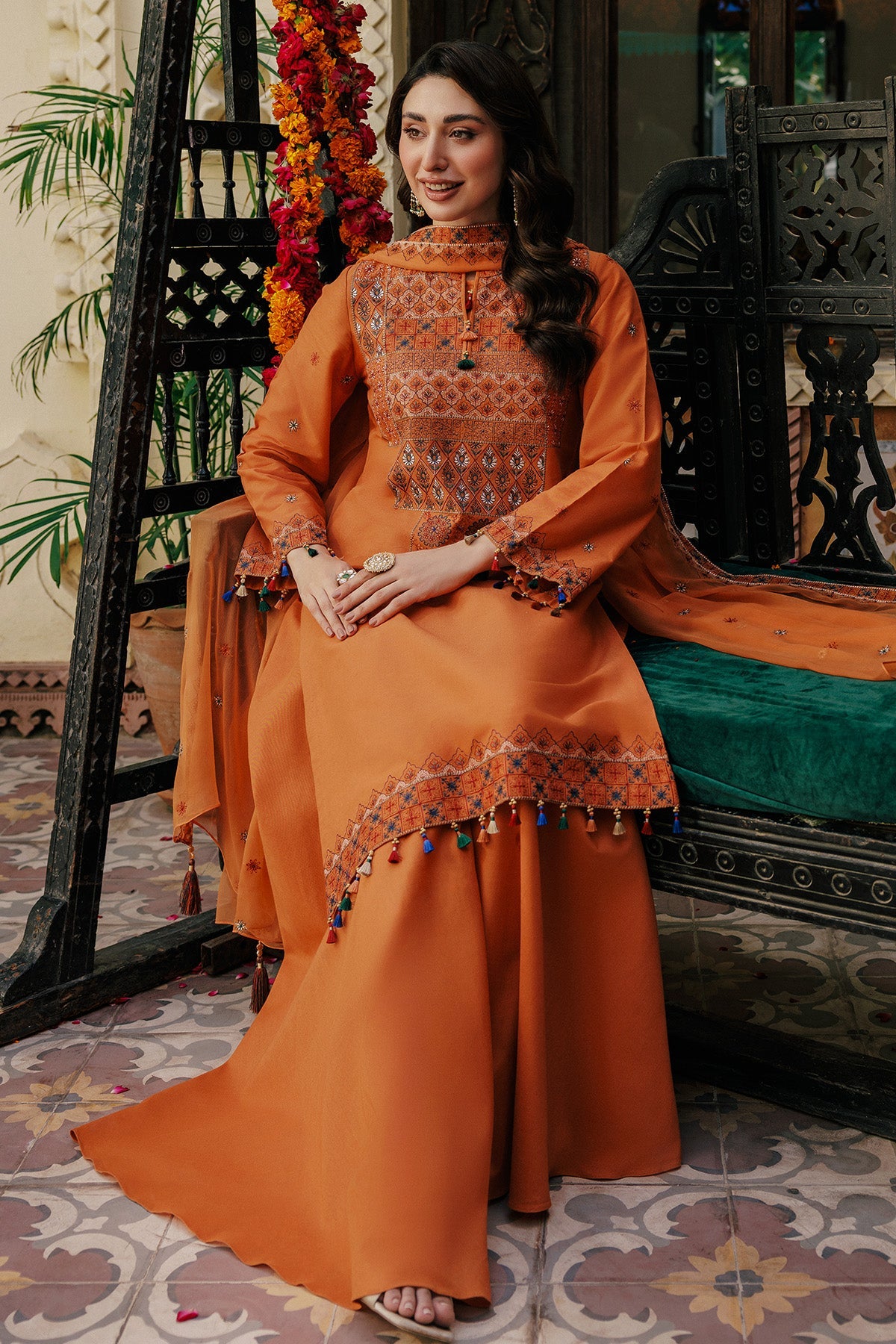 3 Piece - Embroidered Khaddar Suit - E1805 - Shop Now at Kayseria