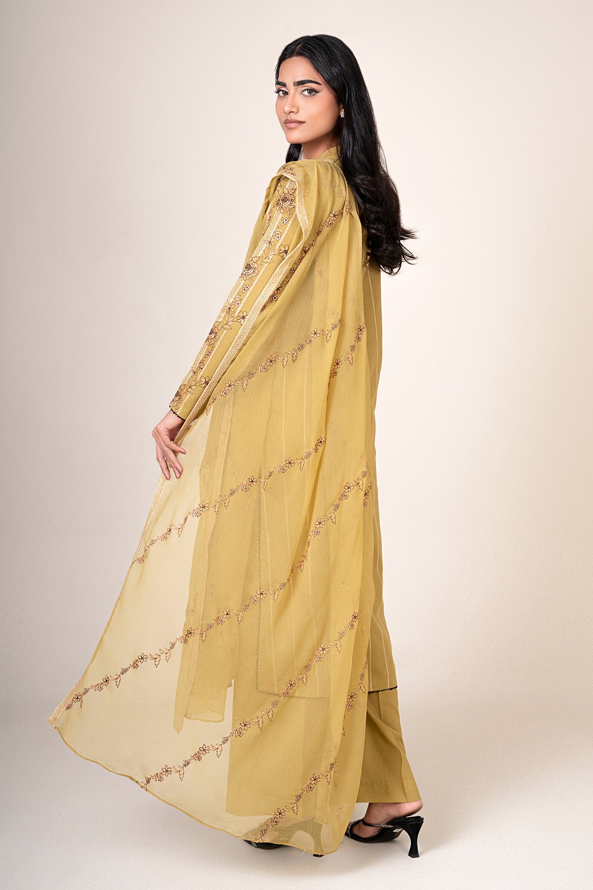 3 Piece - Embroidered Viscose Karandi Suit - E1808 - Shop Now at Kayseria