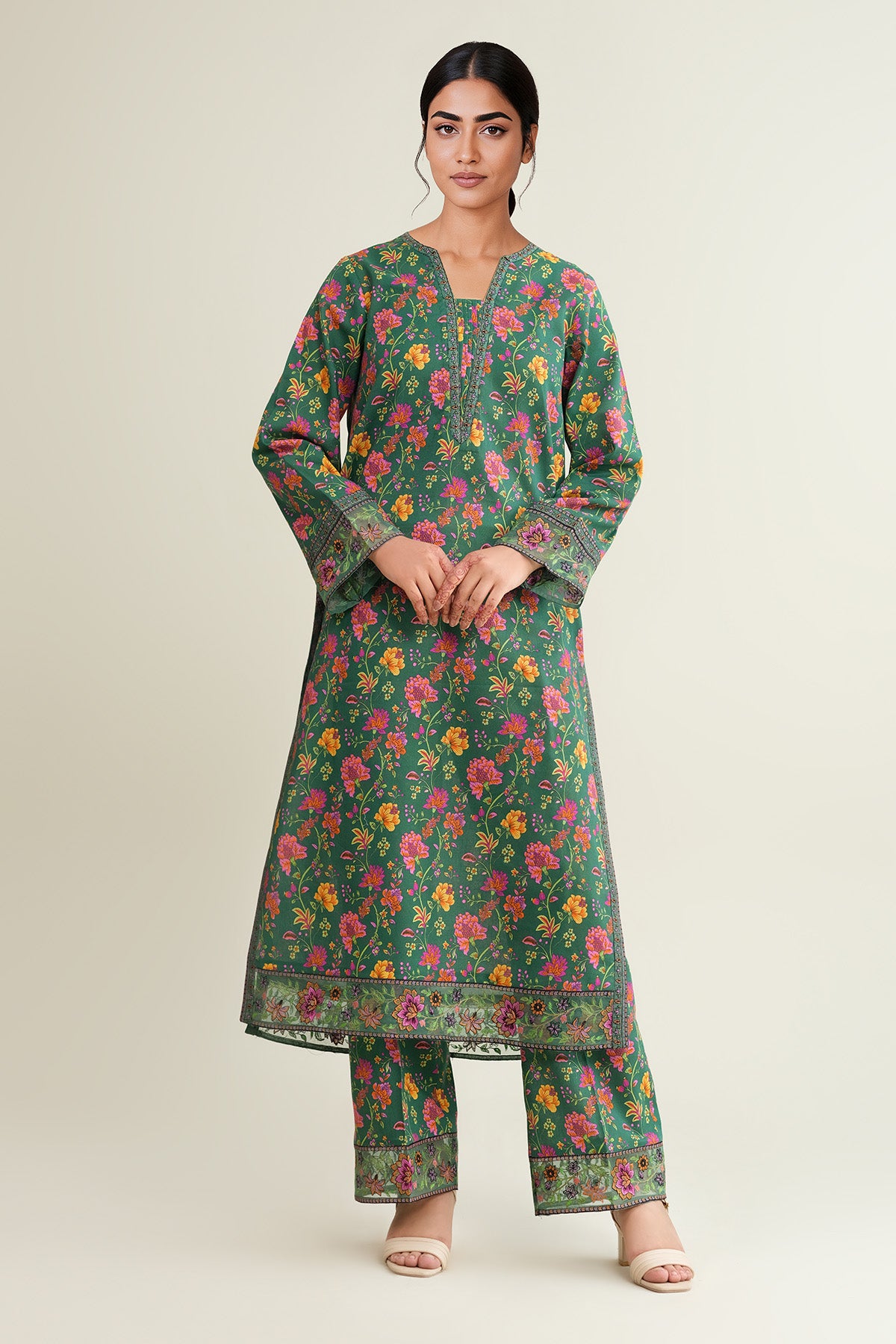 2 Piece - Printed & Embroidered Khaddar Suit - E1828 - Shop Now at Kayseria