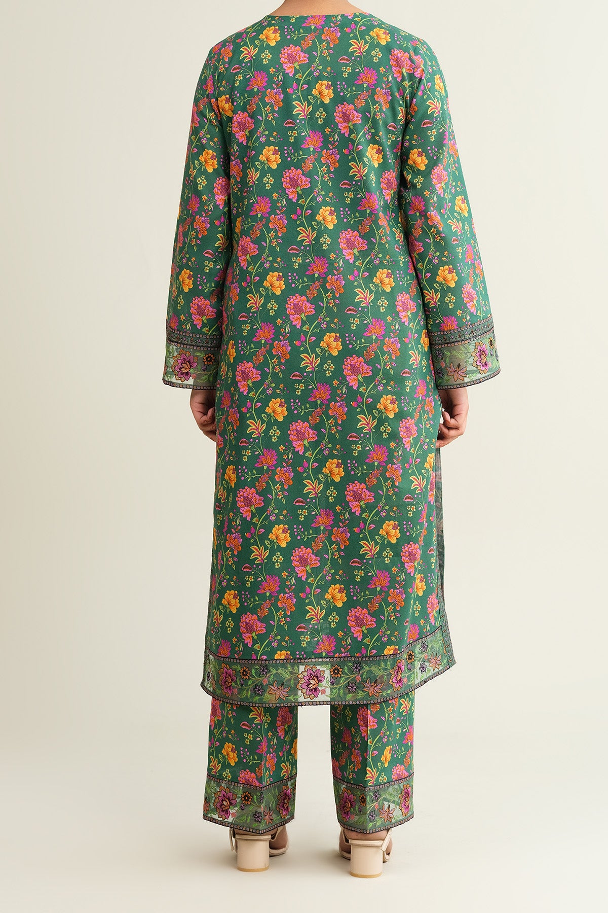 2 Piece - Printed & Embroidered Khaddar Suit - E1828 - Shop Now at Kayseria