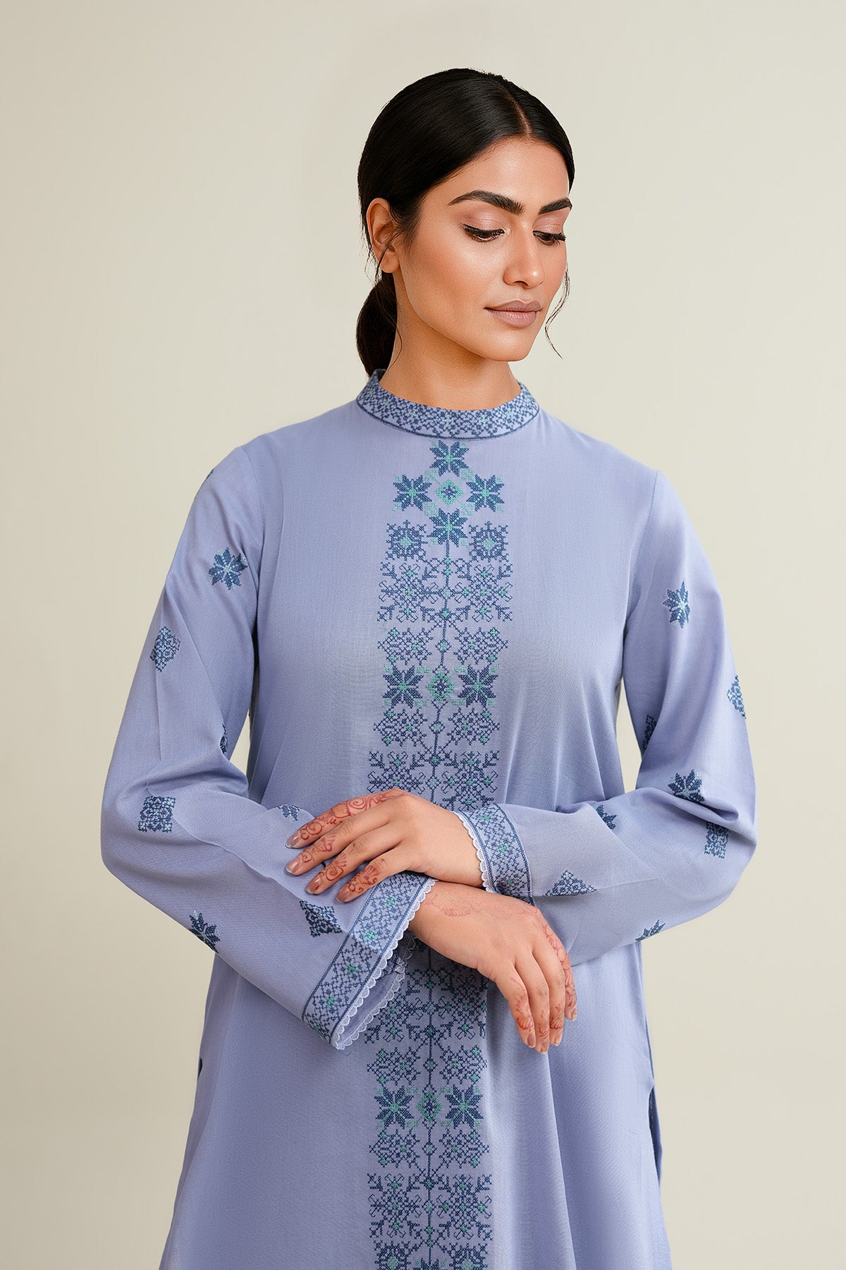 2 Piece - Embroidered Khaddar Suit - E1829 - Shop Now at Kayseria