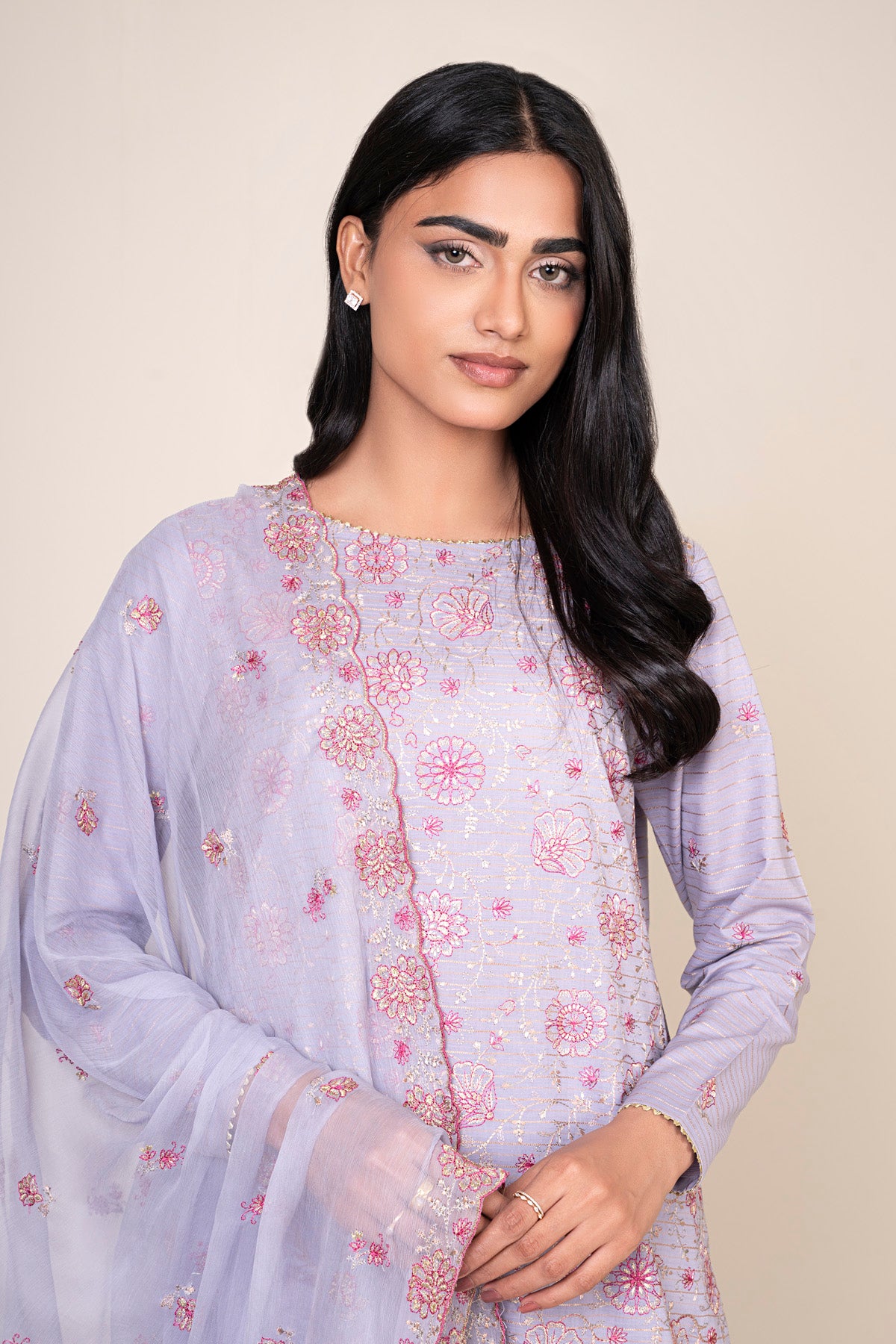 3 Piece - Embroidered Zari Jacquard Suit - E1831 - Shop Now at Kayseria