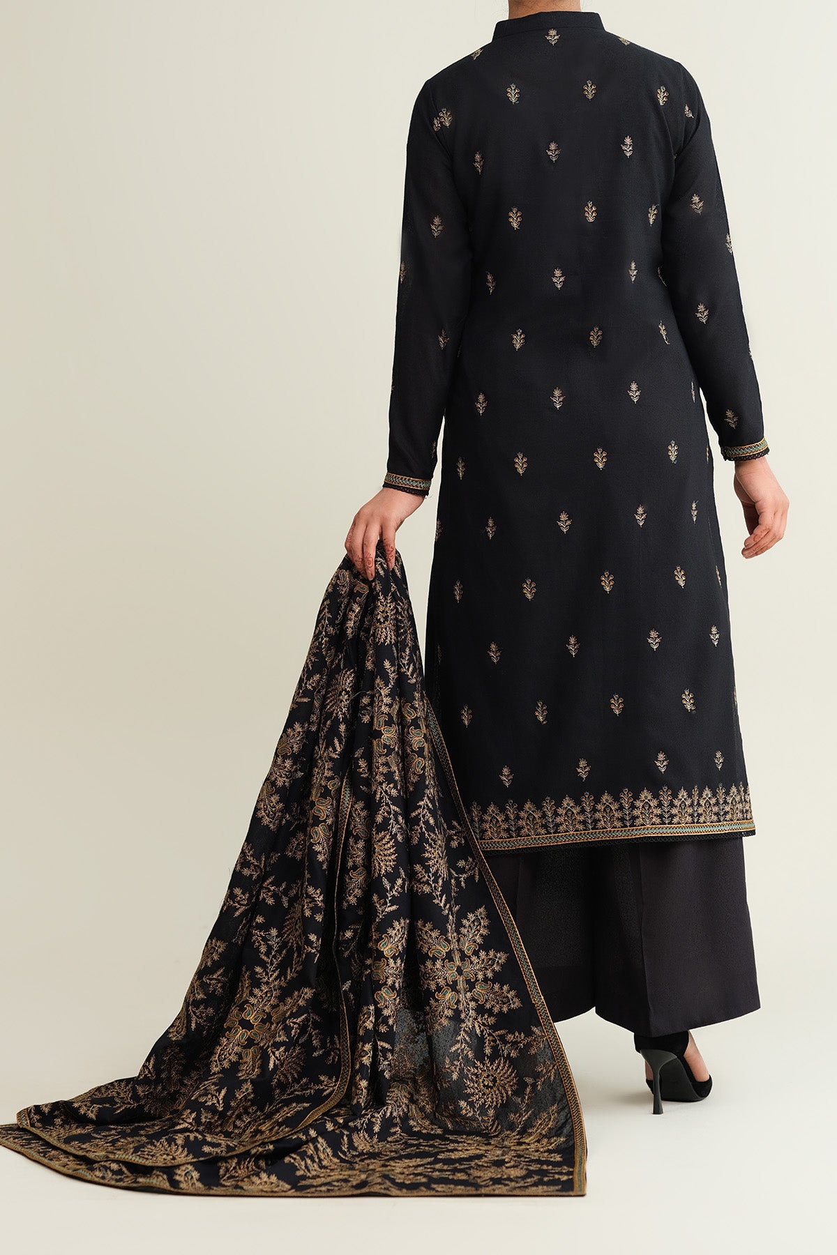 3 Piece - Embroidered Viscose Karandi Suit - E1847 - Shop Now at Kayseria
