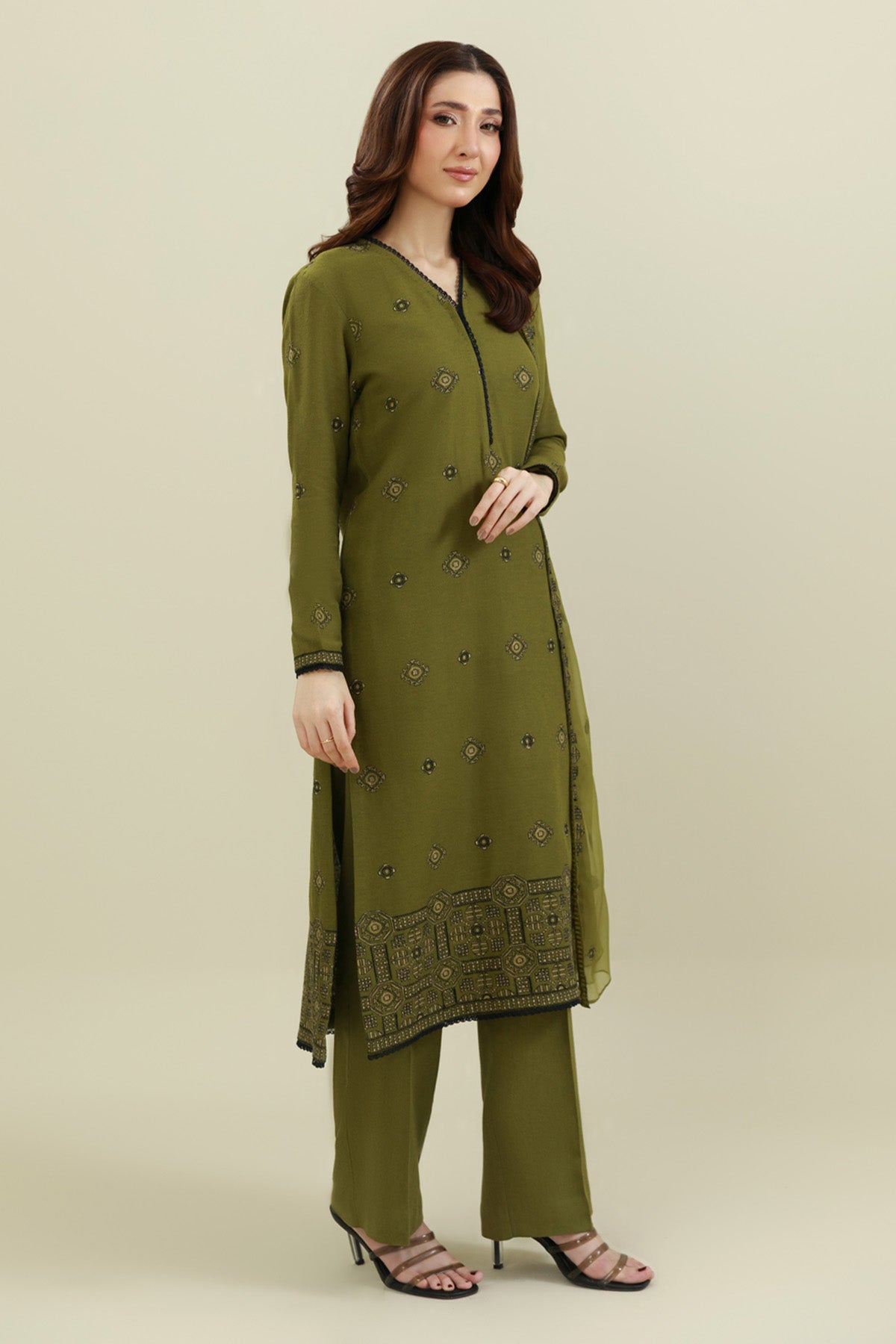 3 Piece - Embroidered Suit - E1848 - Shop Now at Kayseria