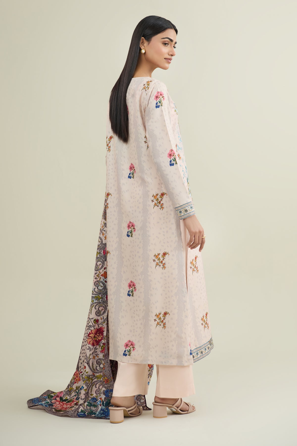 3 Piece - Printed & Embroidered Viscose Wool Suit - E1861 - Shop Now at Kayseria