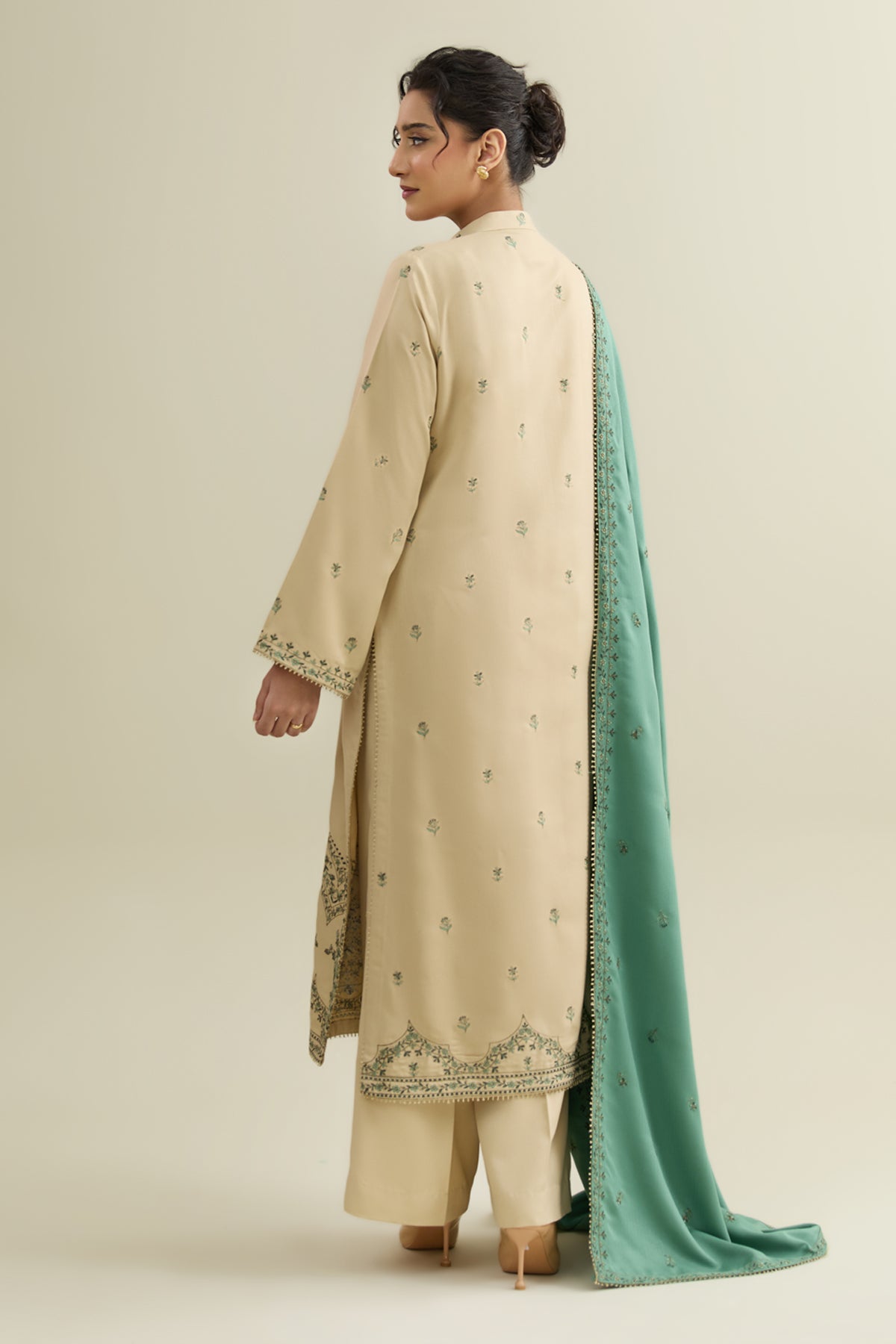 VISCOSE WOOL  |  EMBROIDERED