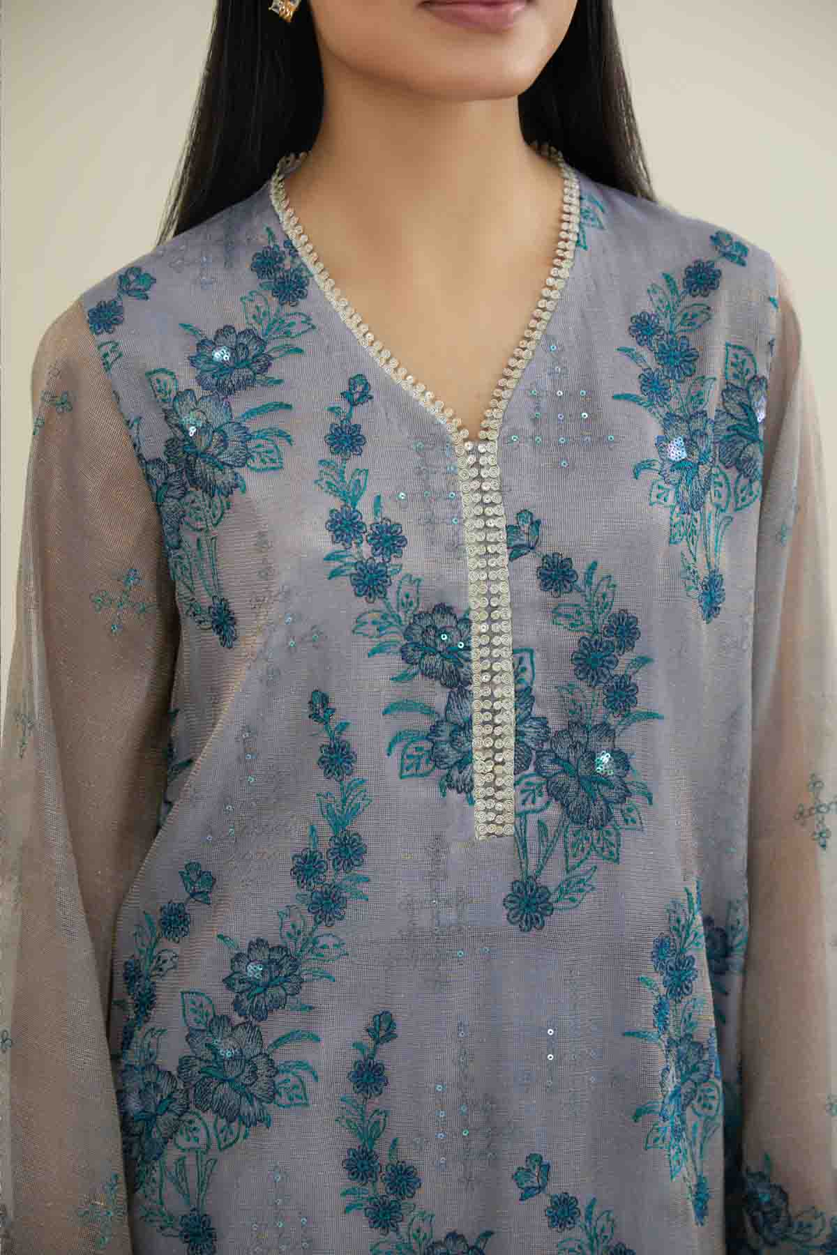 SHIMMER SILK | EMBROIDERED - Shop Now at Kayseria