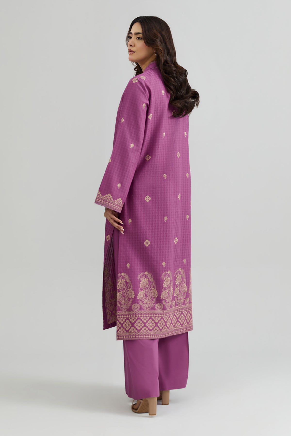 E1957 - Shop Now at Kayseria