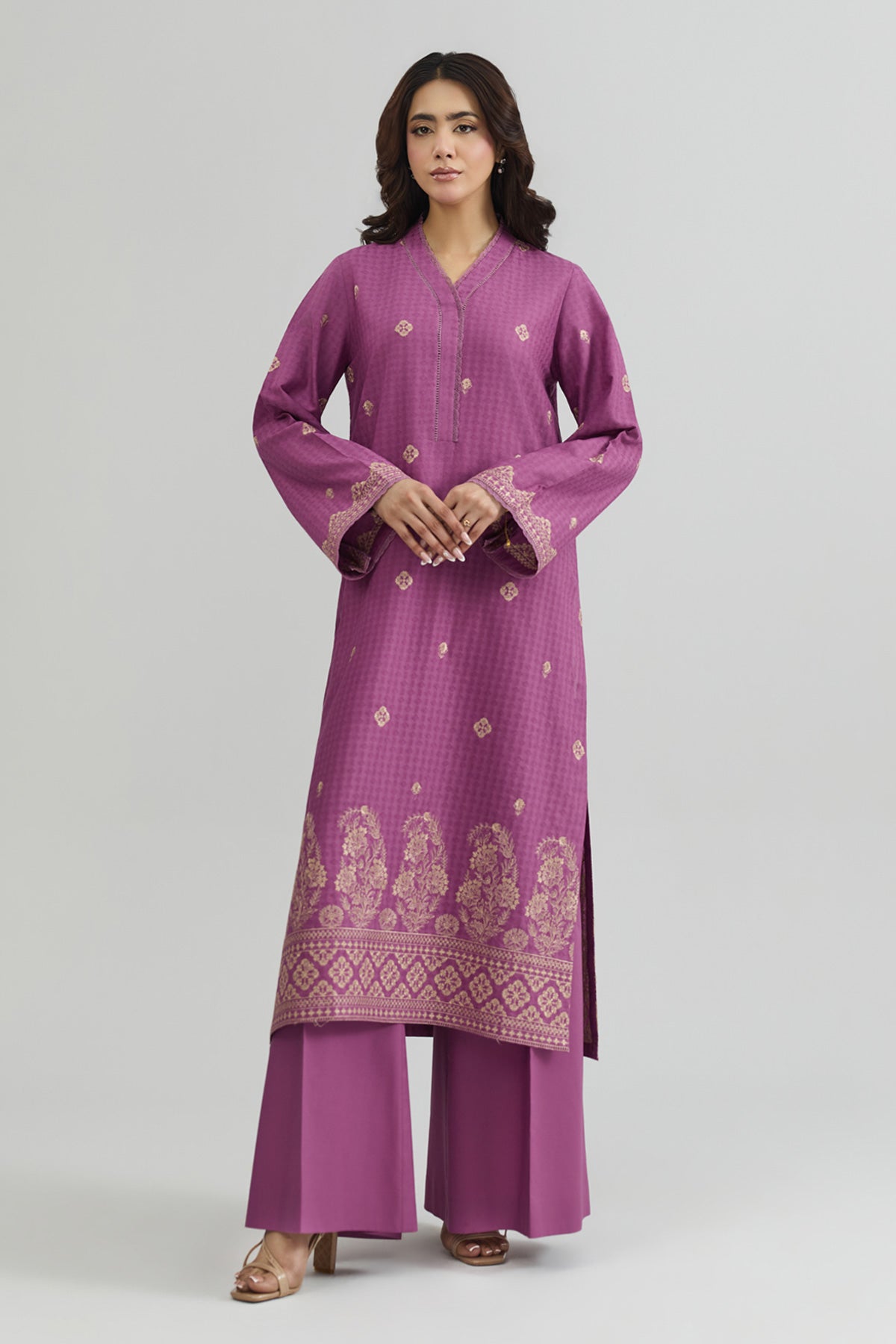 E1957 - Shop Now at Kayseria