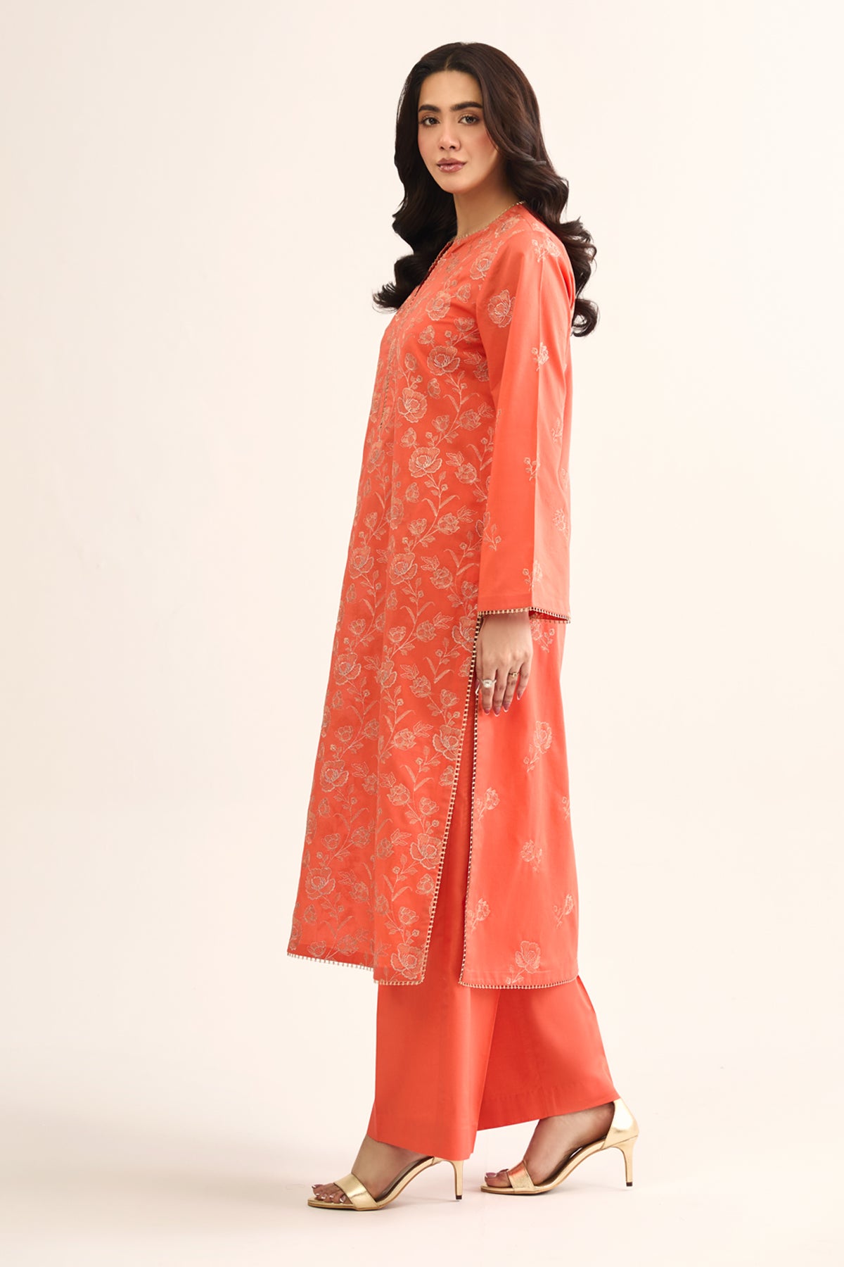 LAWN | EMBROIDERED - Shop Now at Kayseria