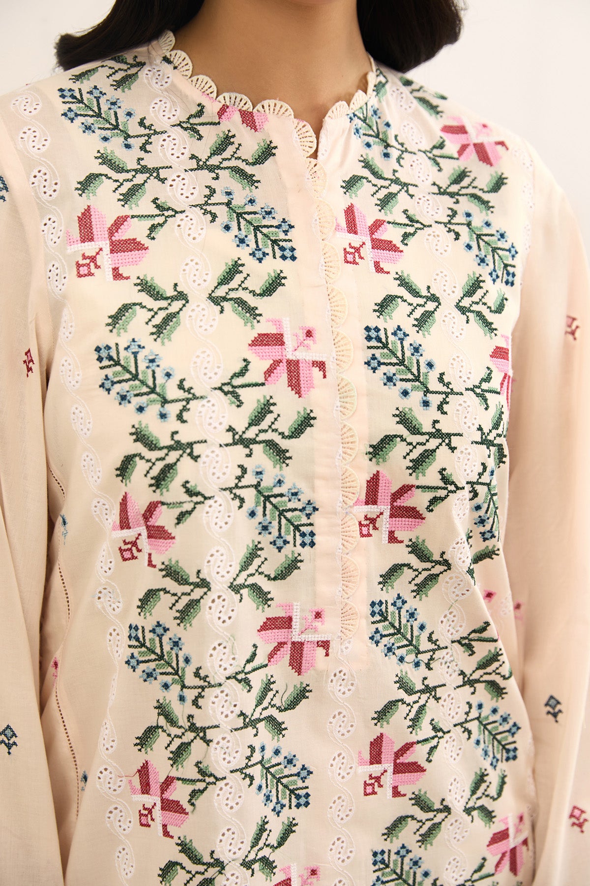 LAWN | EMBROIDERED - Shop Now at Kayseria