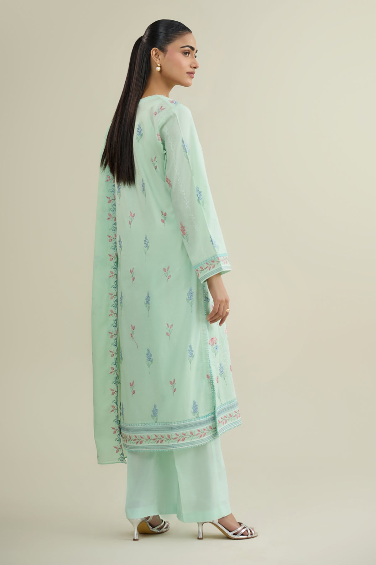 3 Piece - Embroidered Lawn Suit - E1972 - Shop Now at Kayseria