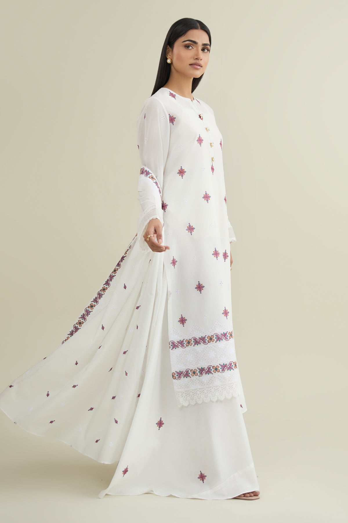 3 Piece - Embroidered Lawn Suit - E1973 - Shop Now at Kayseria