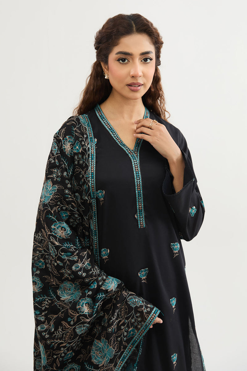 LAWN | EMBROIDERED - Shop Now at Kayseria