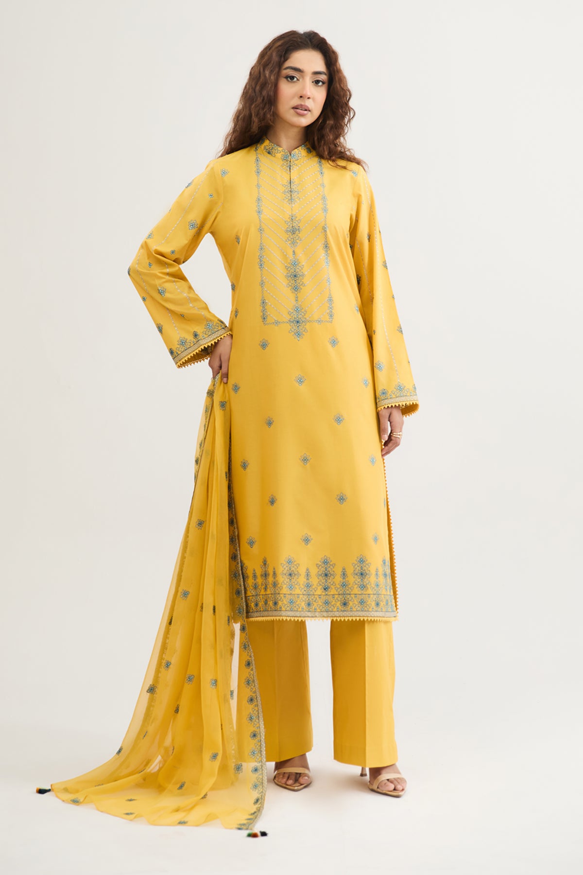 LAWN | EMBROIDERED - Shop Now at Kayseria