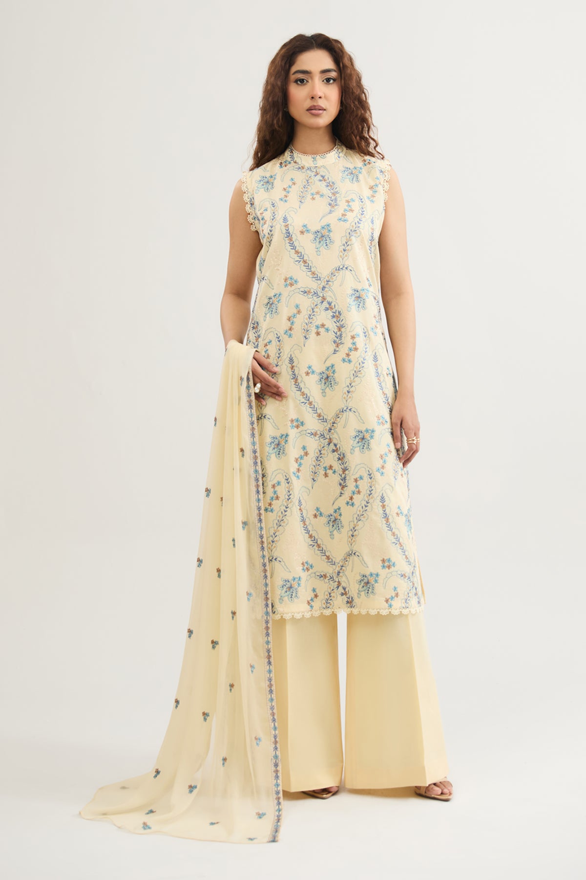 LAWN | EMBROIDERED - Shop Now at Kayseria