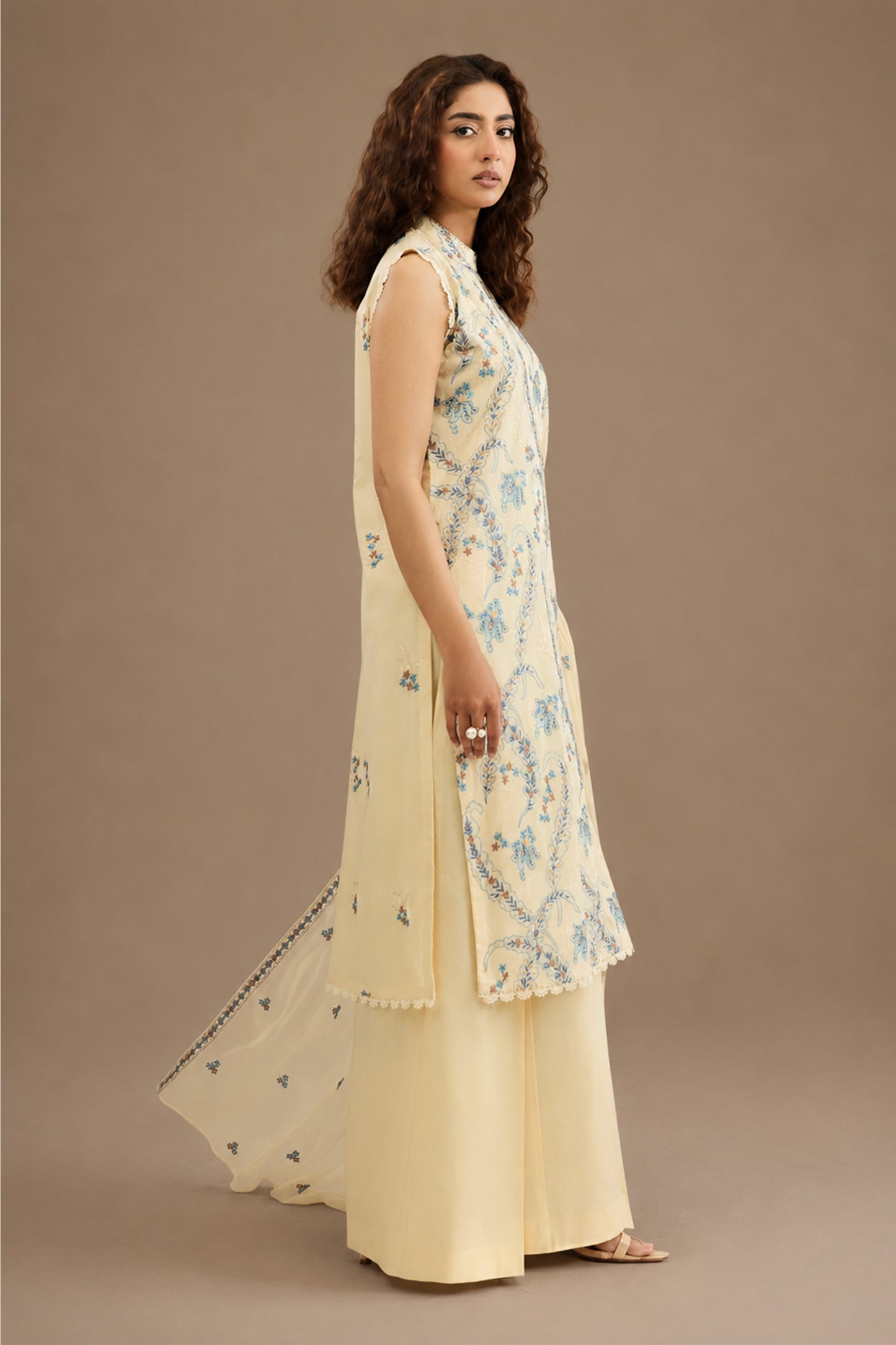 LAWN | EMBROIDERED