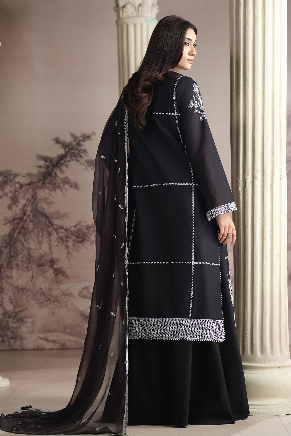 LAWN | EMBROIDERED - Shop Now at Kayseria