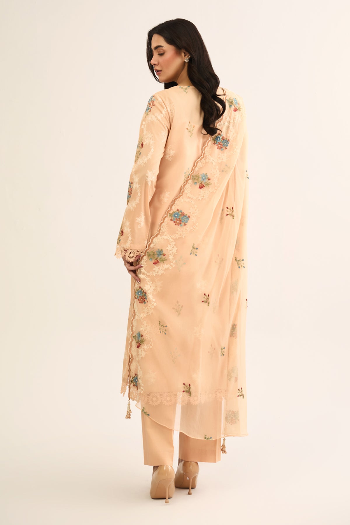 LAWN | EMBROIDERED - Shop Now at Kayseria