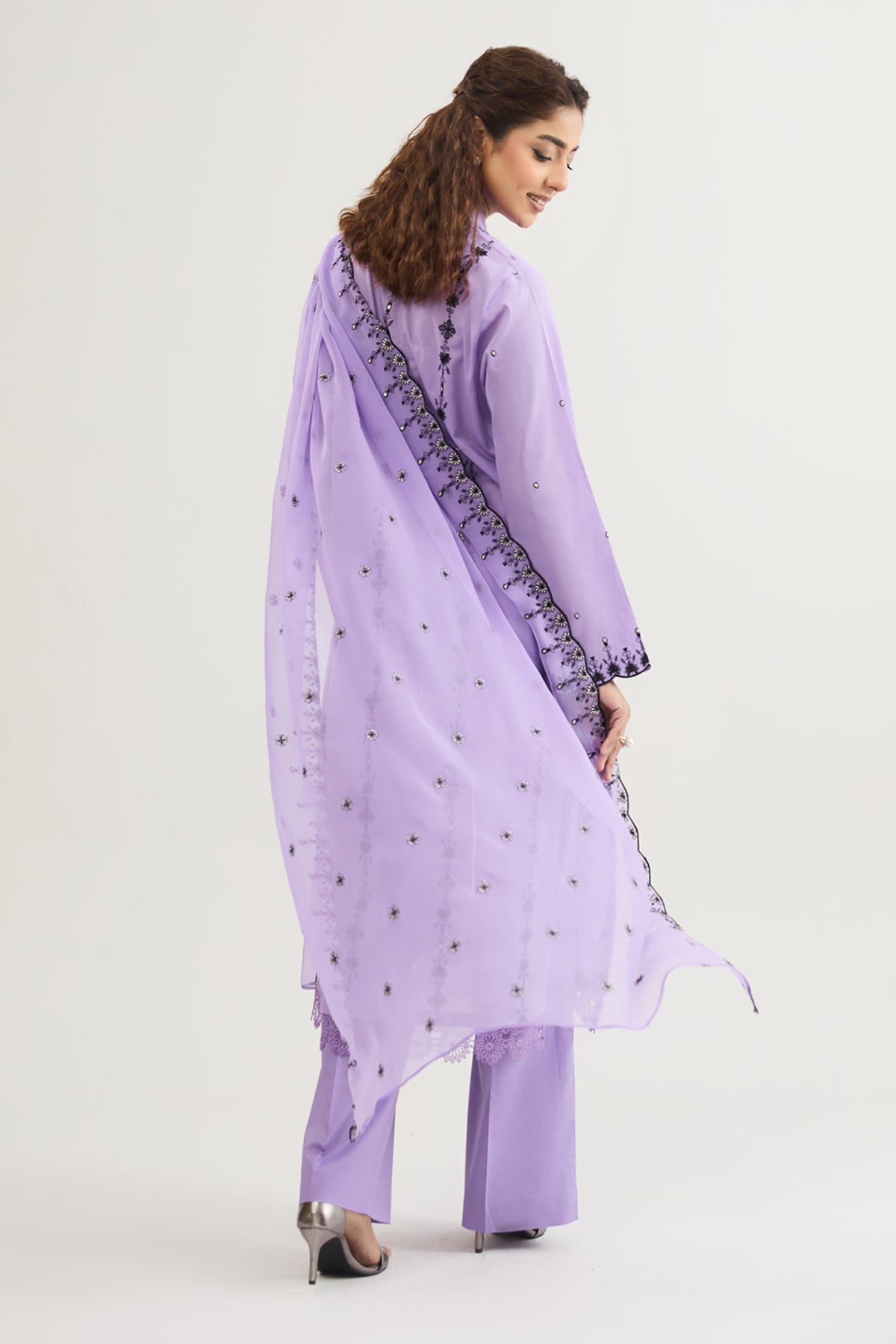 LAWN | EMBROIDERED - Shop Now at Kayseria