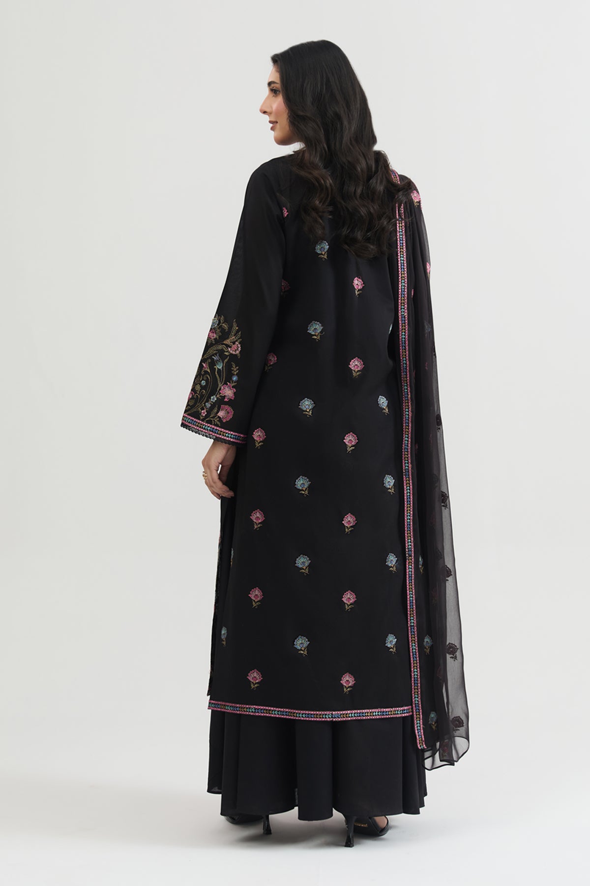 LAWN | EMBROIDERED - Shop Now at Kayseria