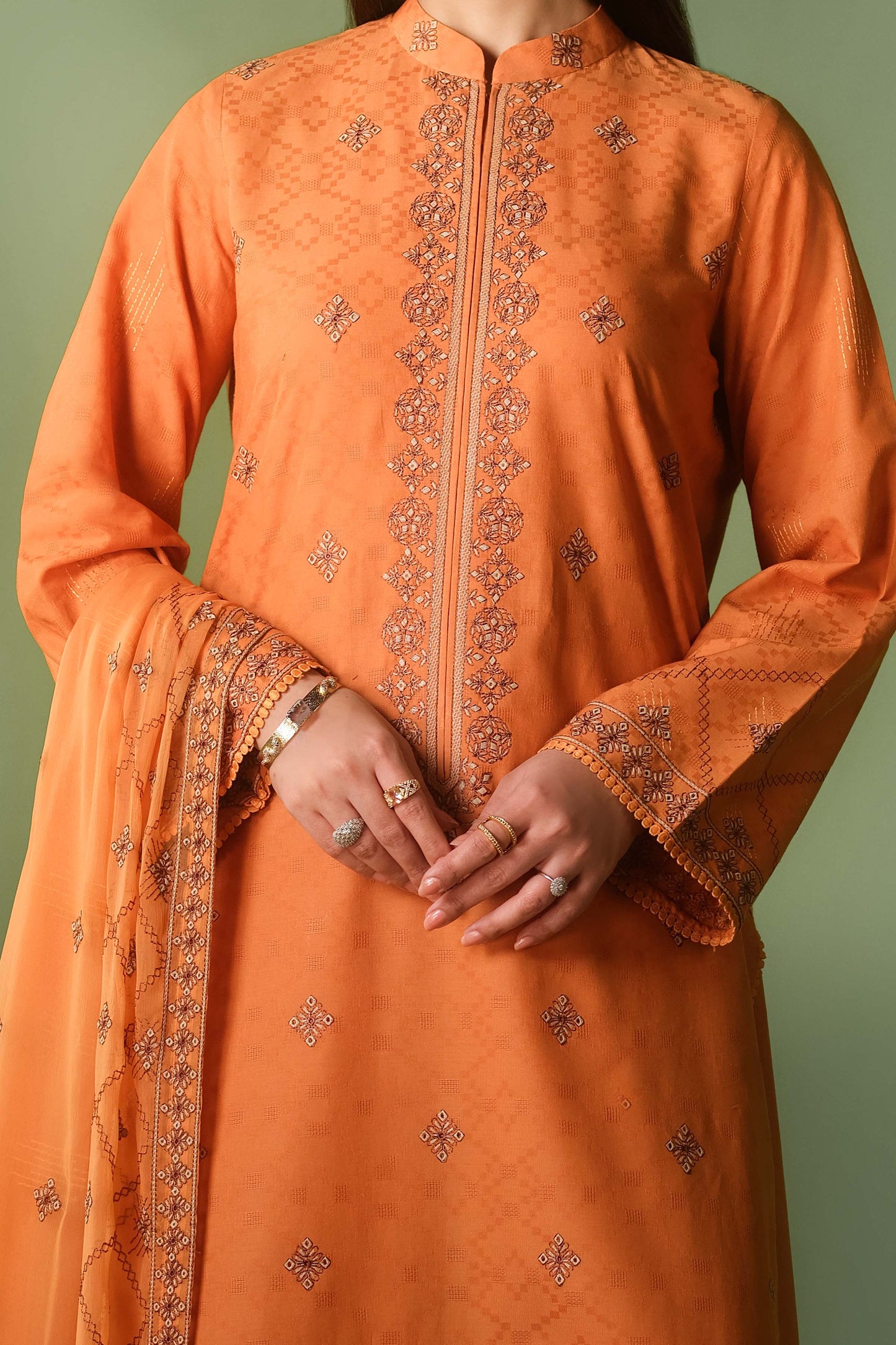 JACQUARD | EMBROIDERED