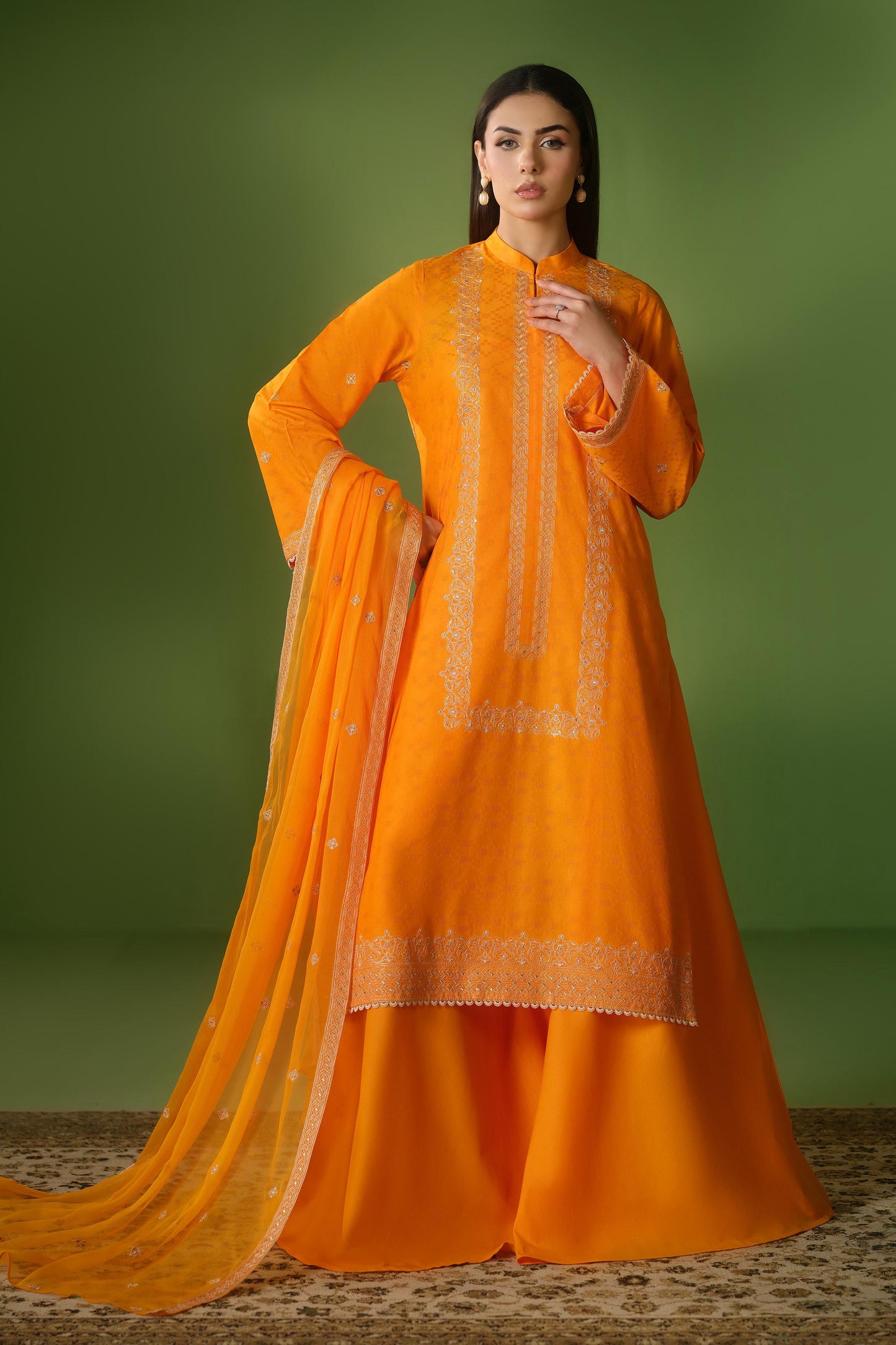 JACQUARD | EMBROIDERED