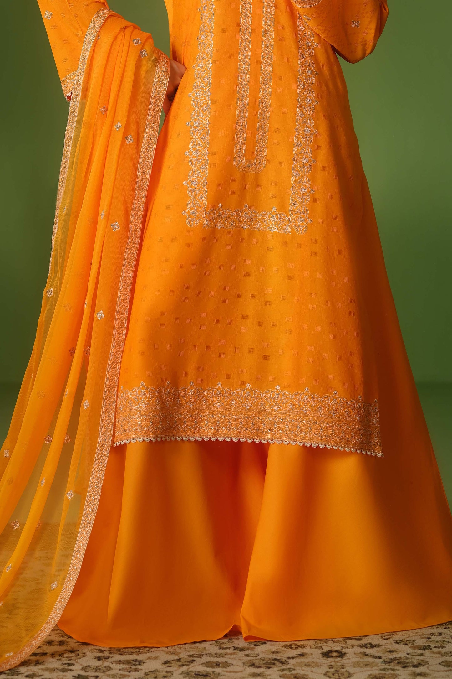 JACQUARD | EMBROIDERED