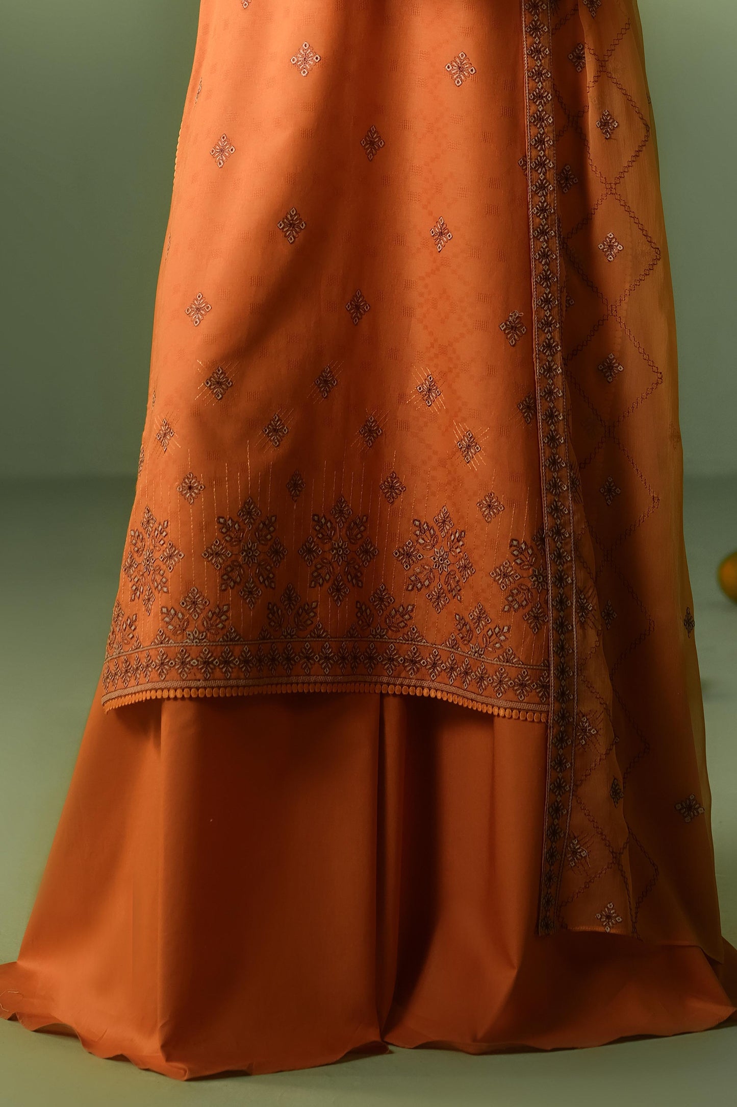 JACQUARD | EMBROIDERED