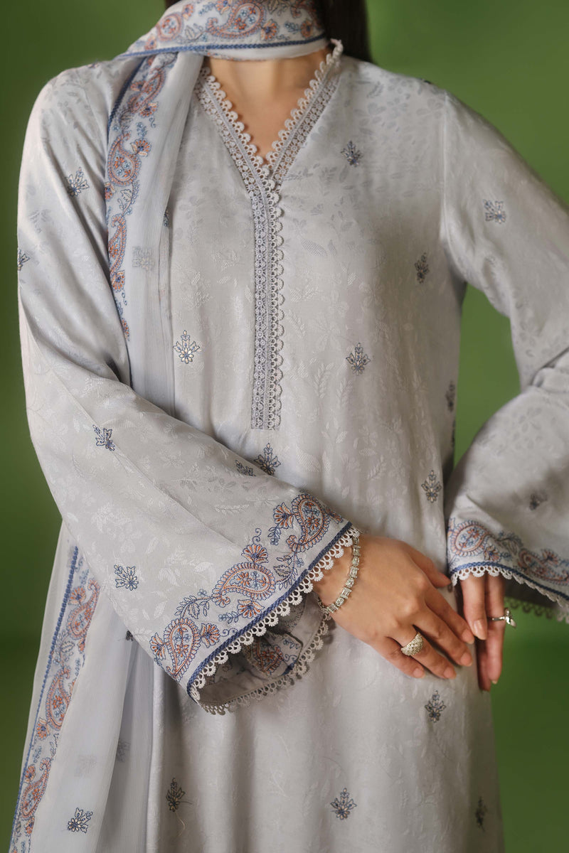 JACQUARD | EMBROIDERED