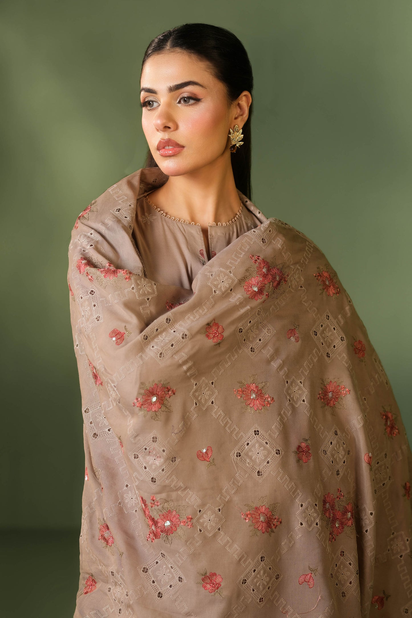 LAWN | EMBROIDERED