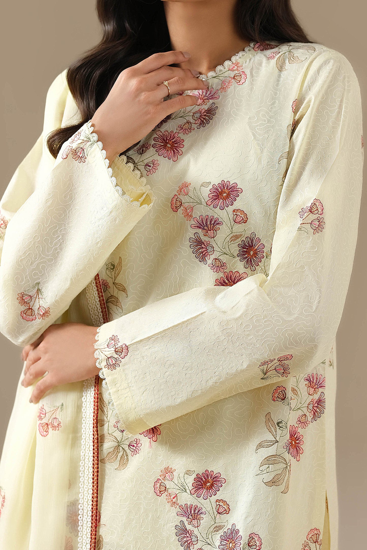 LAWN | EMBROIDERED