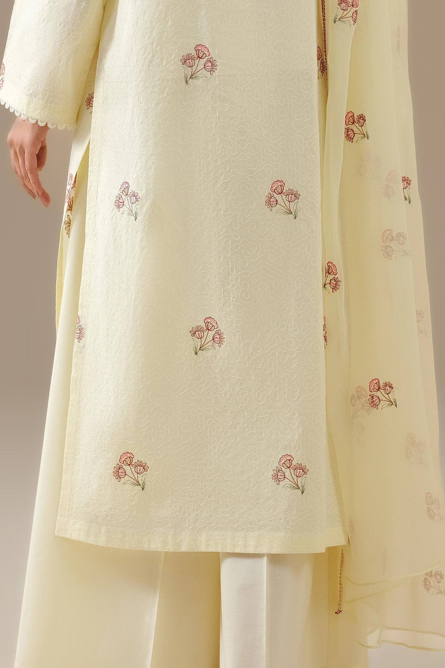 LAWN | EMBROIDERED