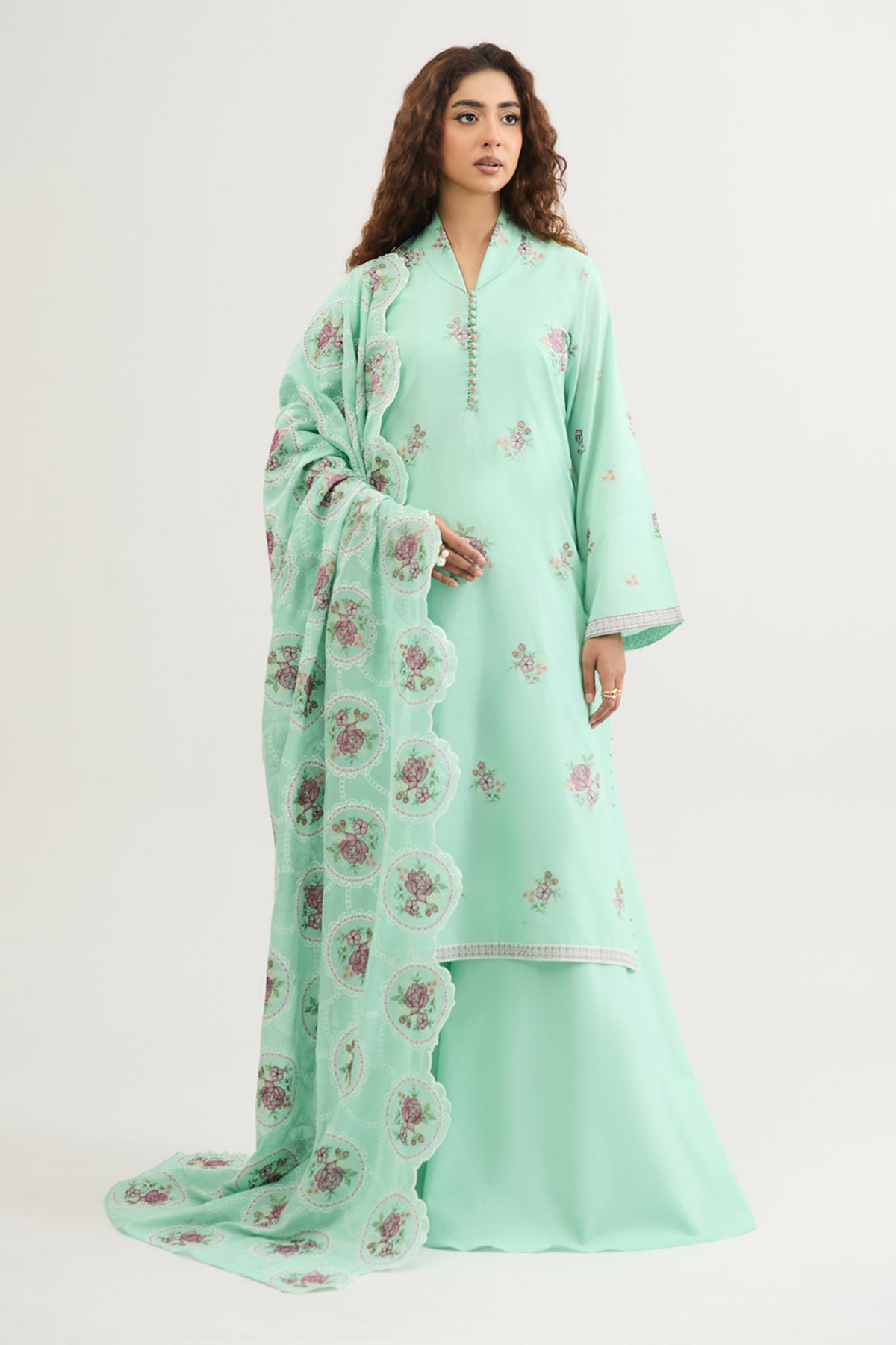 LAWN | EMBROIDERED - Shop Now at Kayseria
