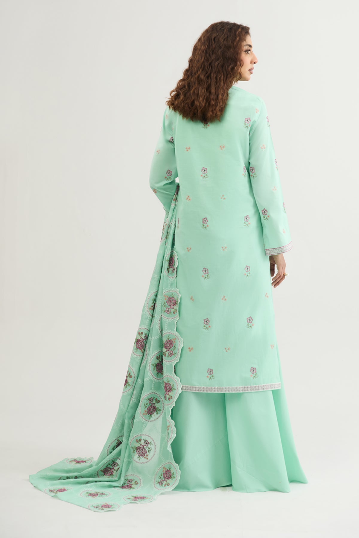 LAWN | EMBROIDERED - Shop Now at Kayseria